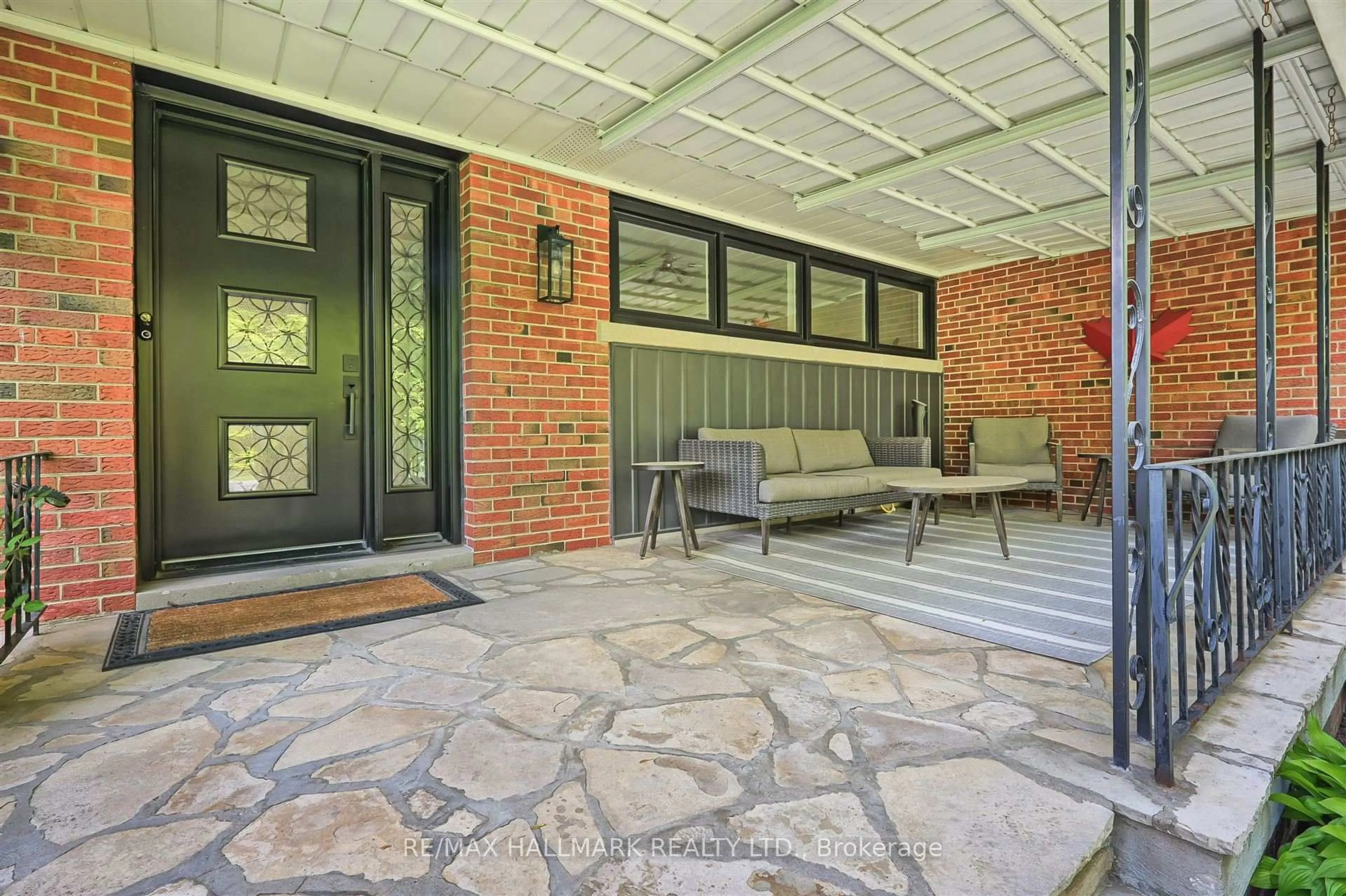 Patio, street for 1616 Islington Ave, Toronto Ontario M9A 3M6