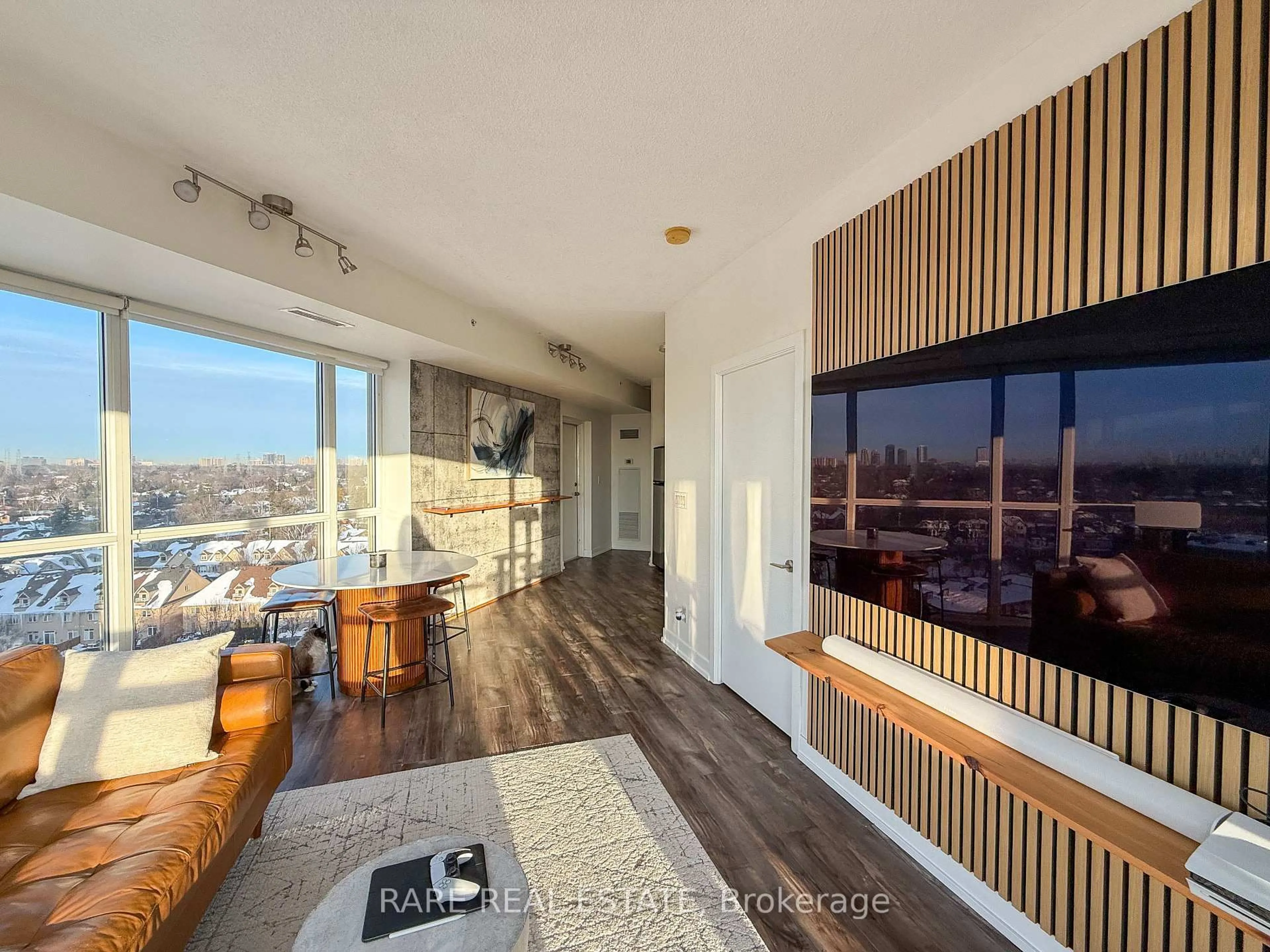 Unknown for 5101 Dundas St #1009, Toronto Ontario M9A 5G8