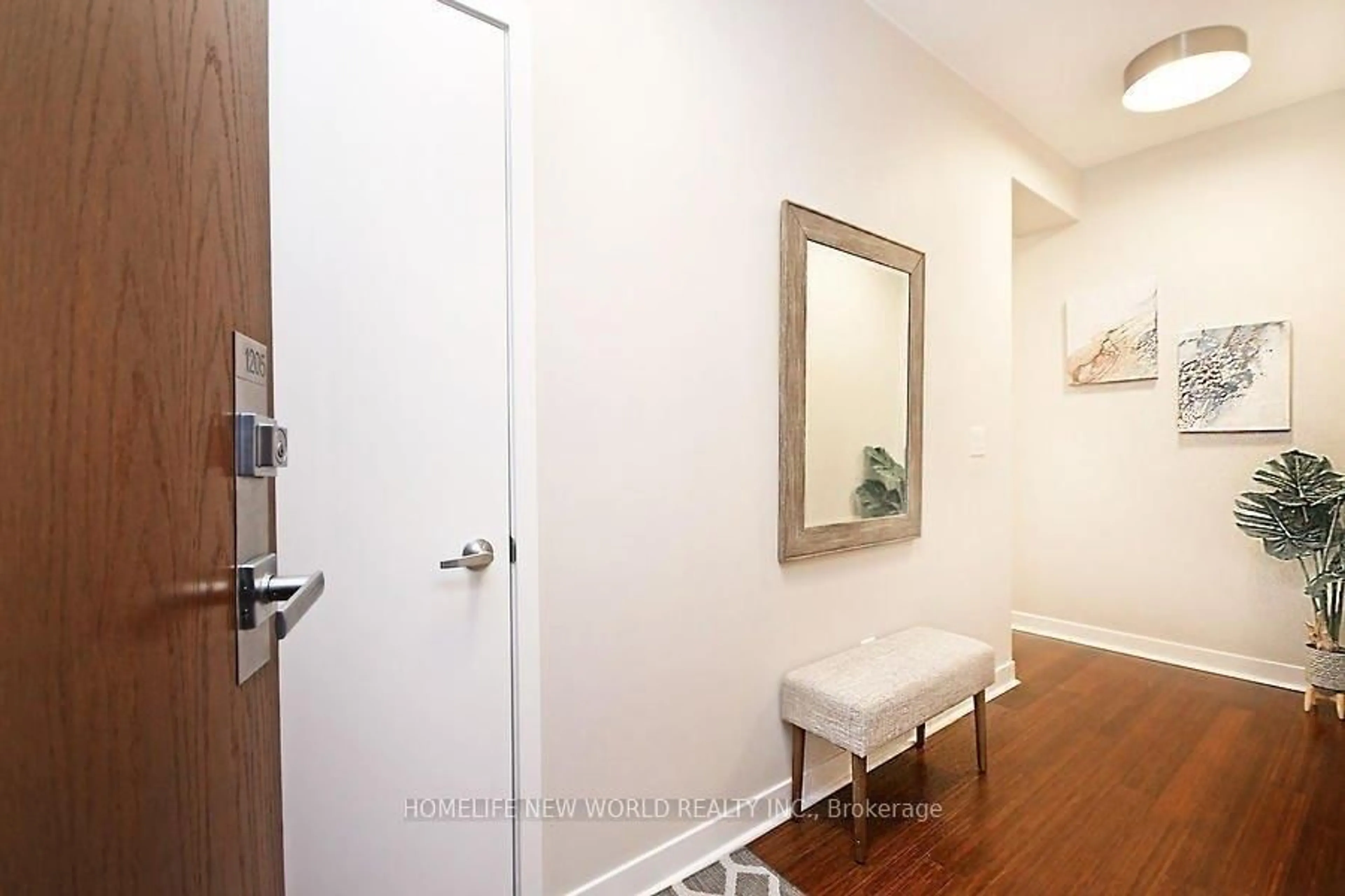 Indoor entryway for 365 Prince Of Wales Dr #1205, Mississauga Ontario L5B 0G6