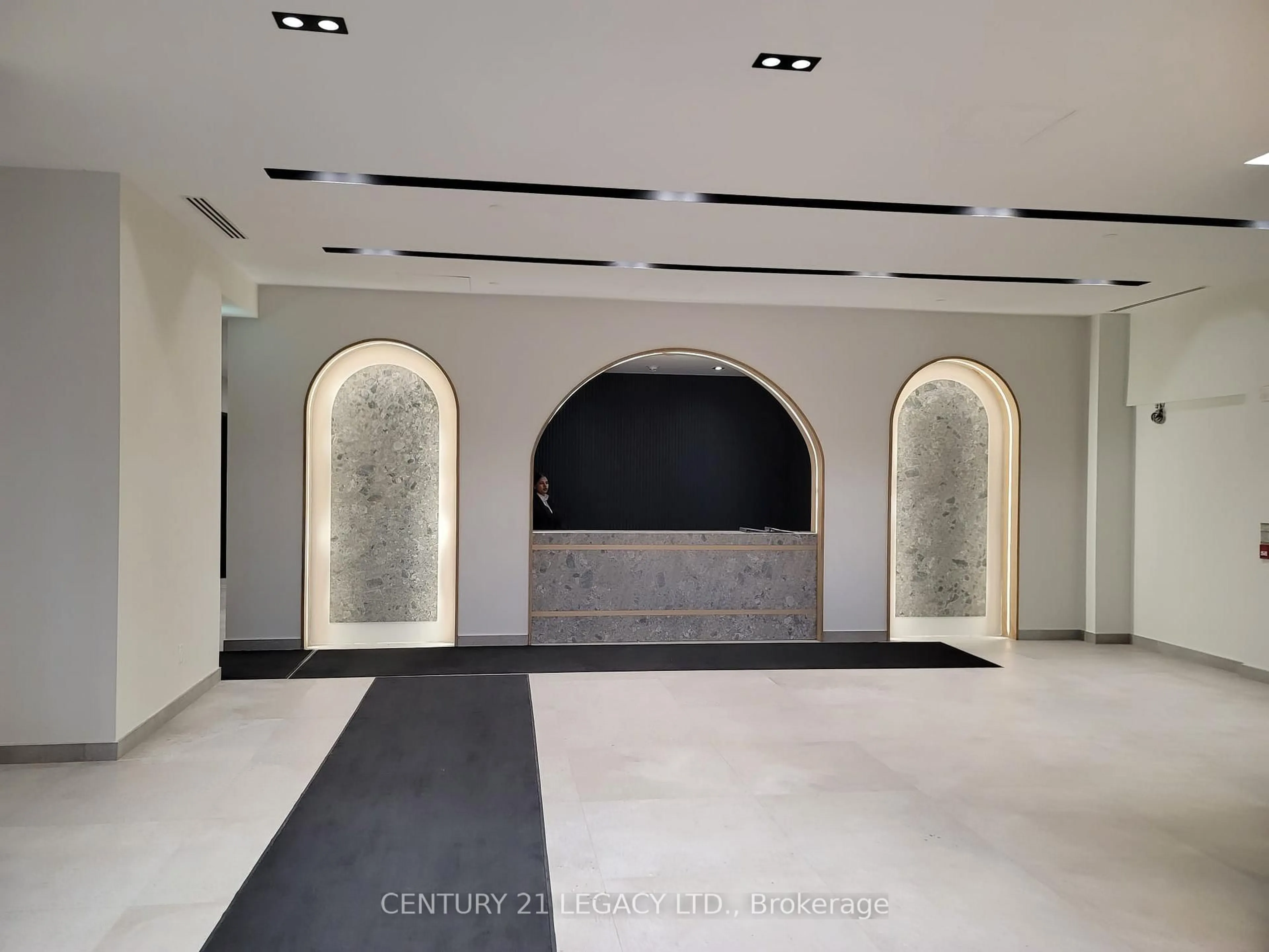 Indoor foyer for 225 Malta Ave #603, Brampton Ontario L6Y 4M5