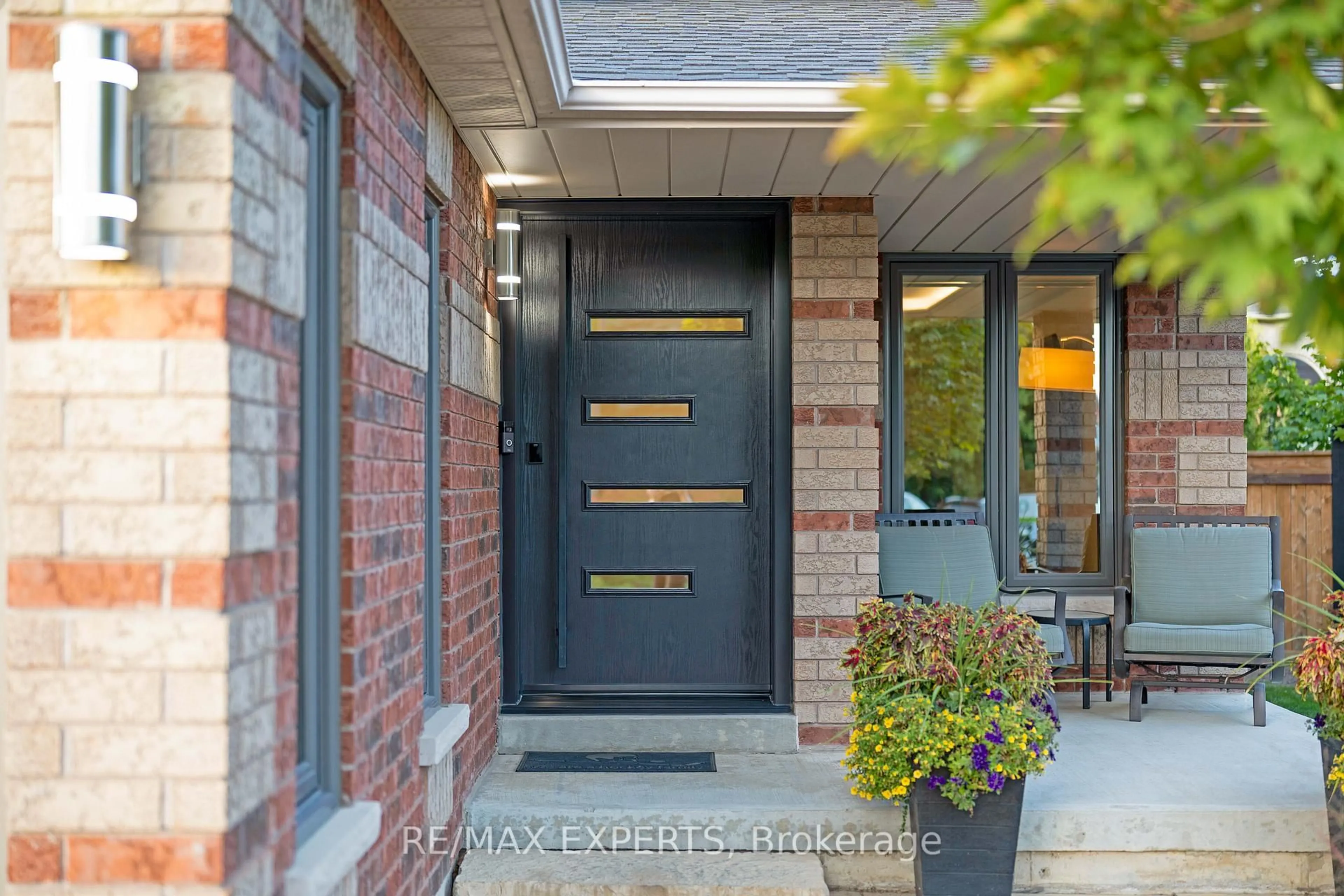 Home with brick exterior material, street for 18 Flintwood Ave, Caledon Ontario L7E 2W3