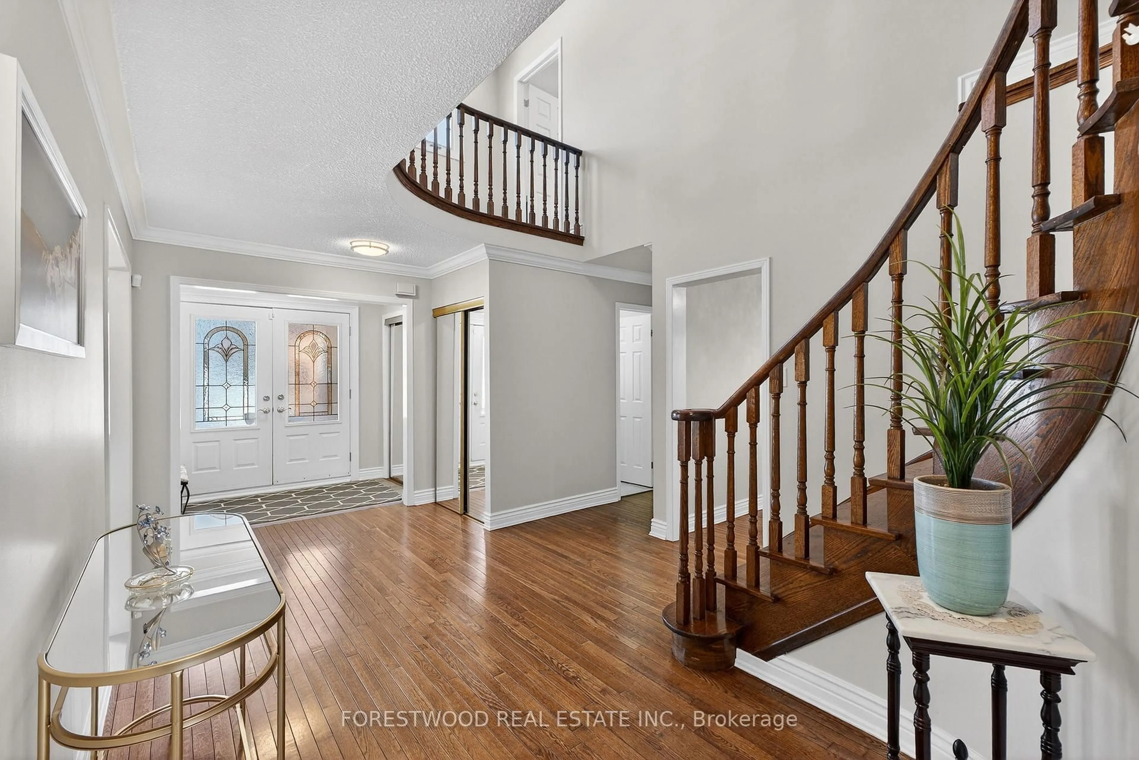 Indoor entryway for 1746 Audubon Blvd, Mississauga Ontario L4W 3X3