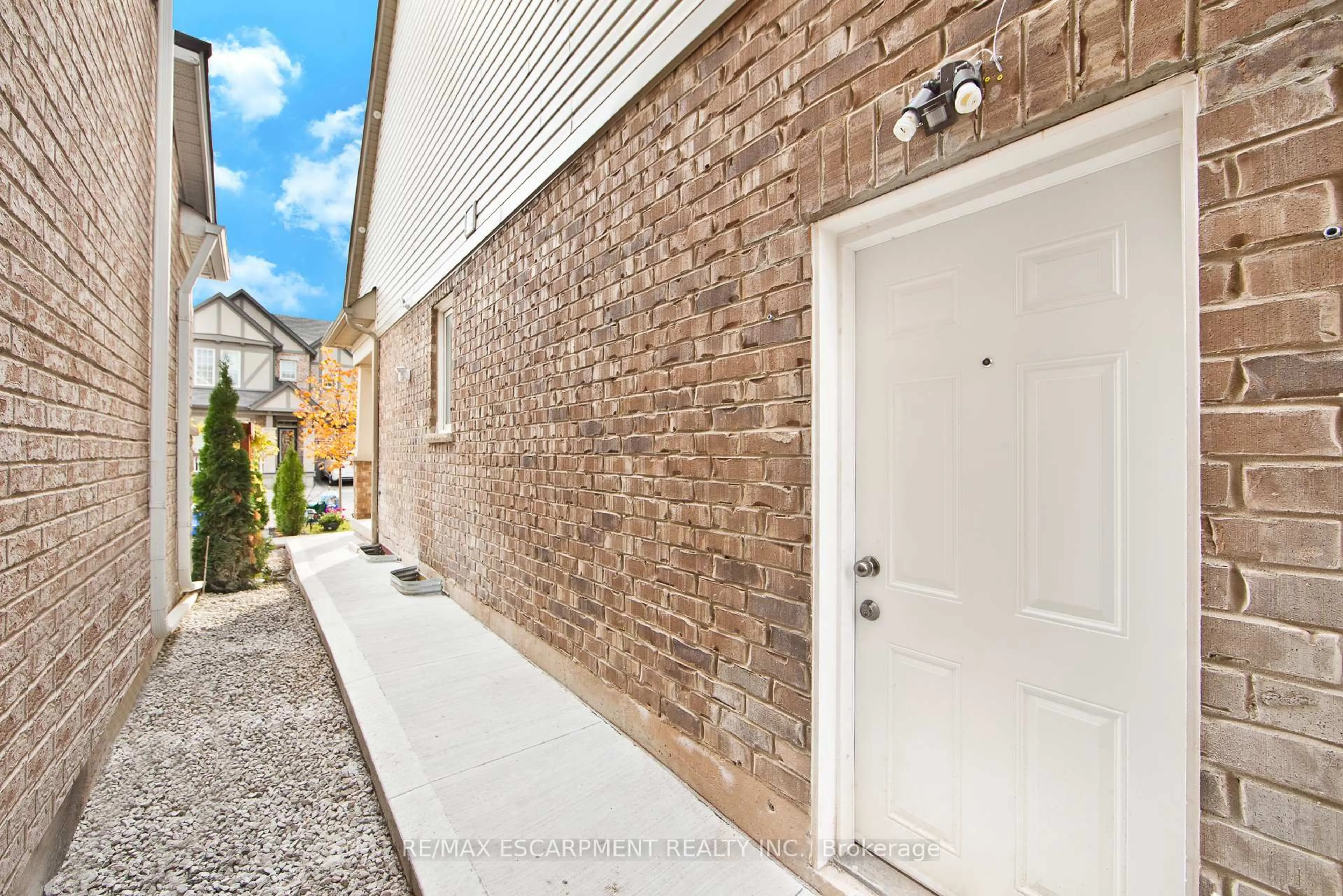 Home with brick exterior material, street for 307 Hinton Terr, Milton Ontario L9E 1C8