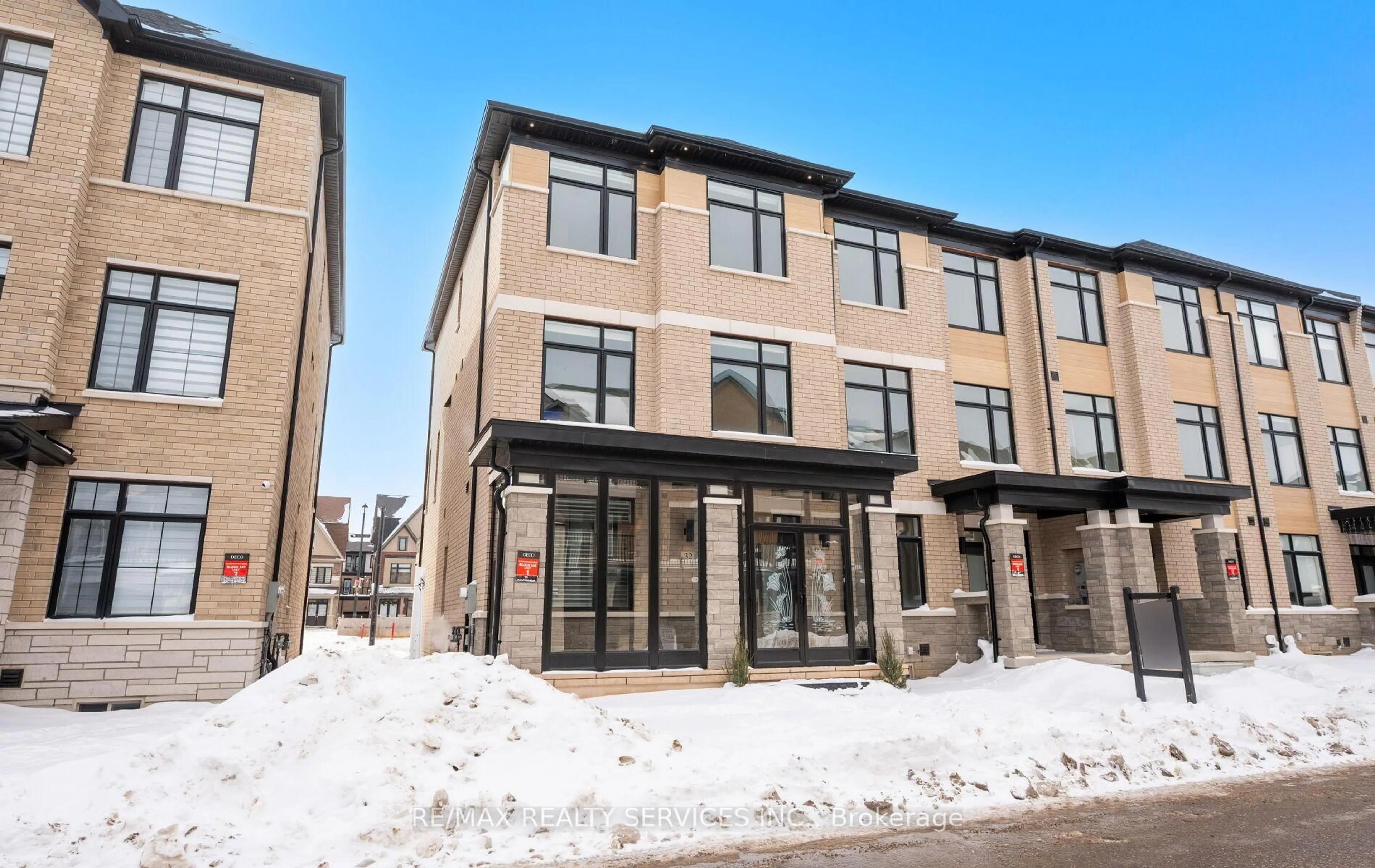 Unknown for 32 Bonnington Dr, Brampton Ontario L7A 5M1