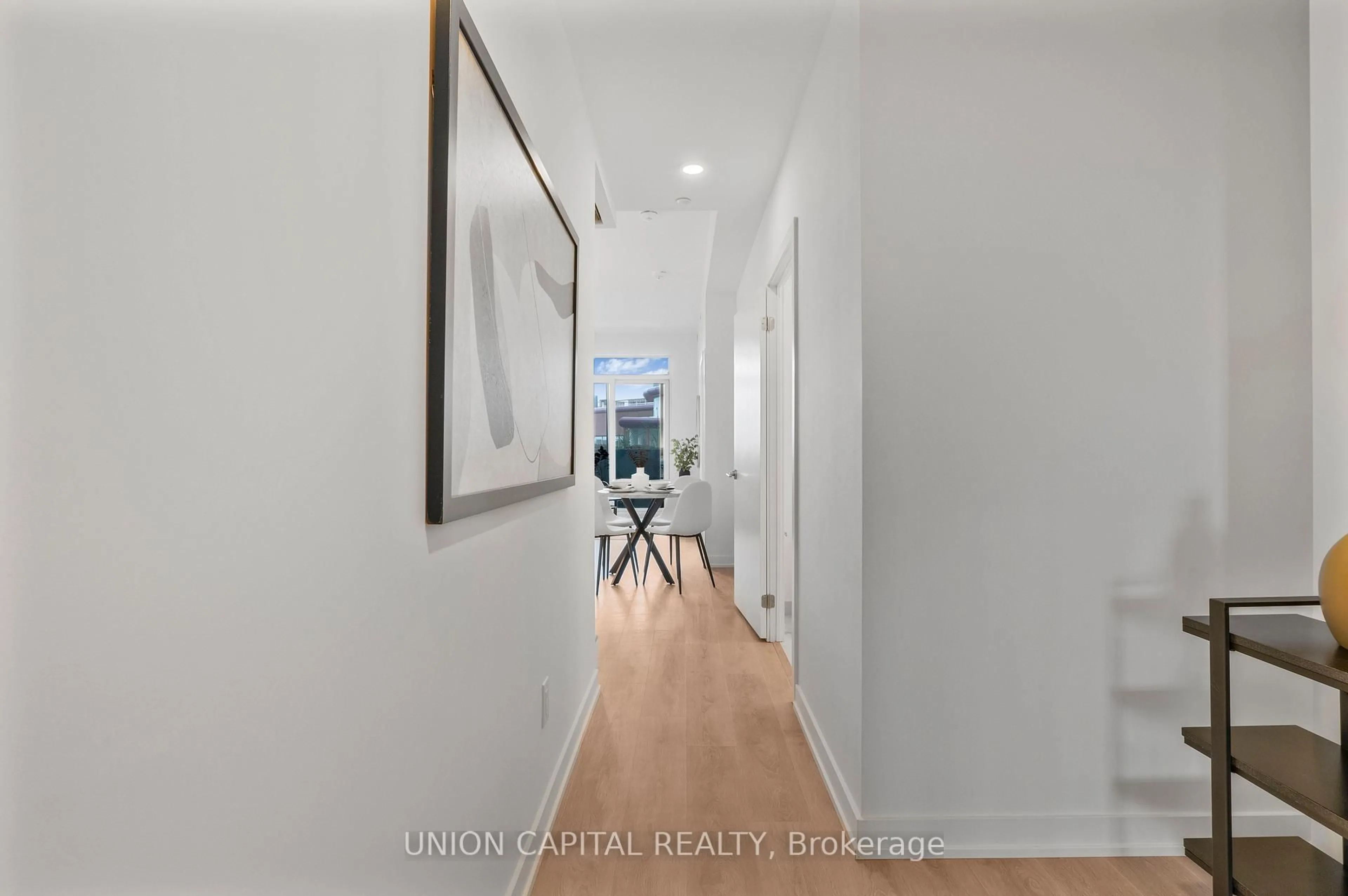 Indoor entryway for 1100 Sheppard Ave #338, Toronto Ontario M3K 0E4