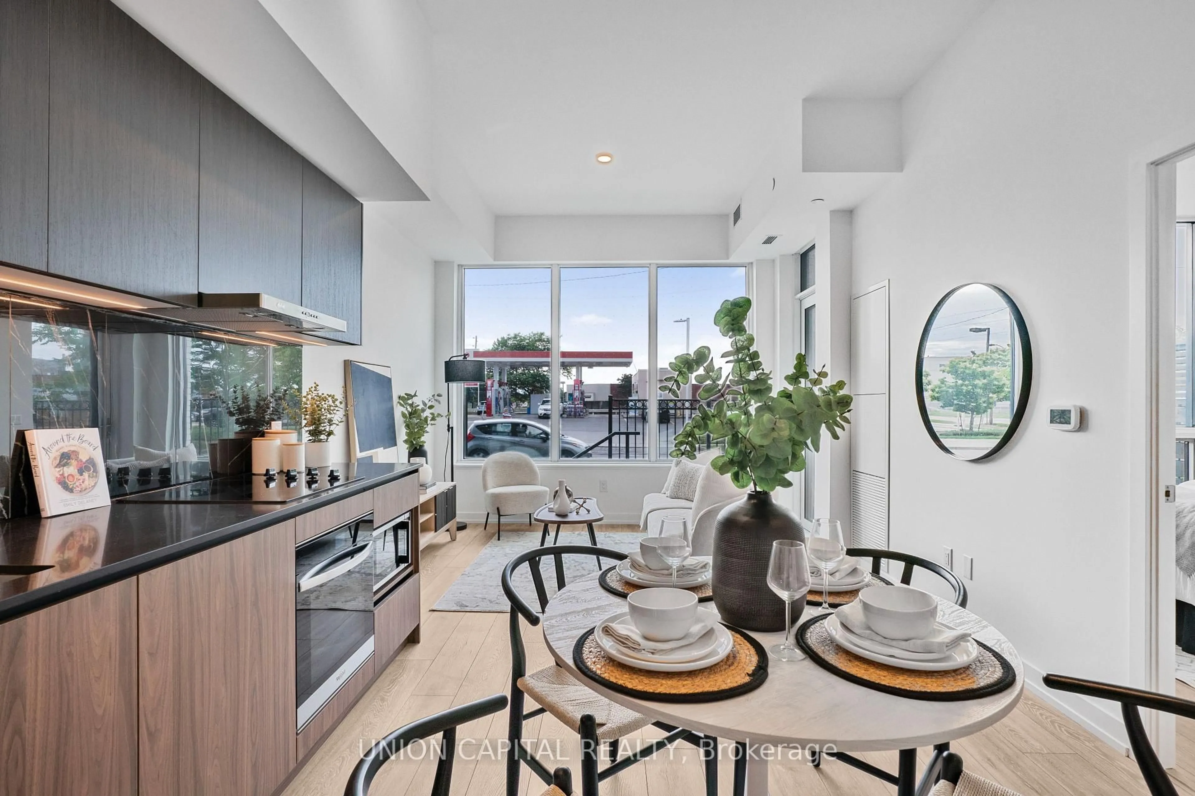 Open concept kitchen, ceramic/tile floor for 1100 Sheppard Ave #121, Toronto Ontario M3K 0E4