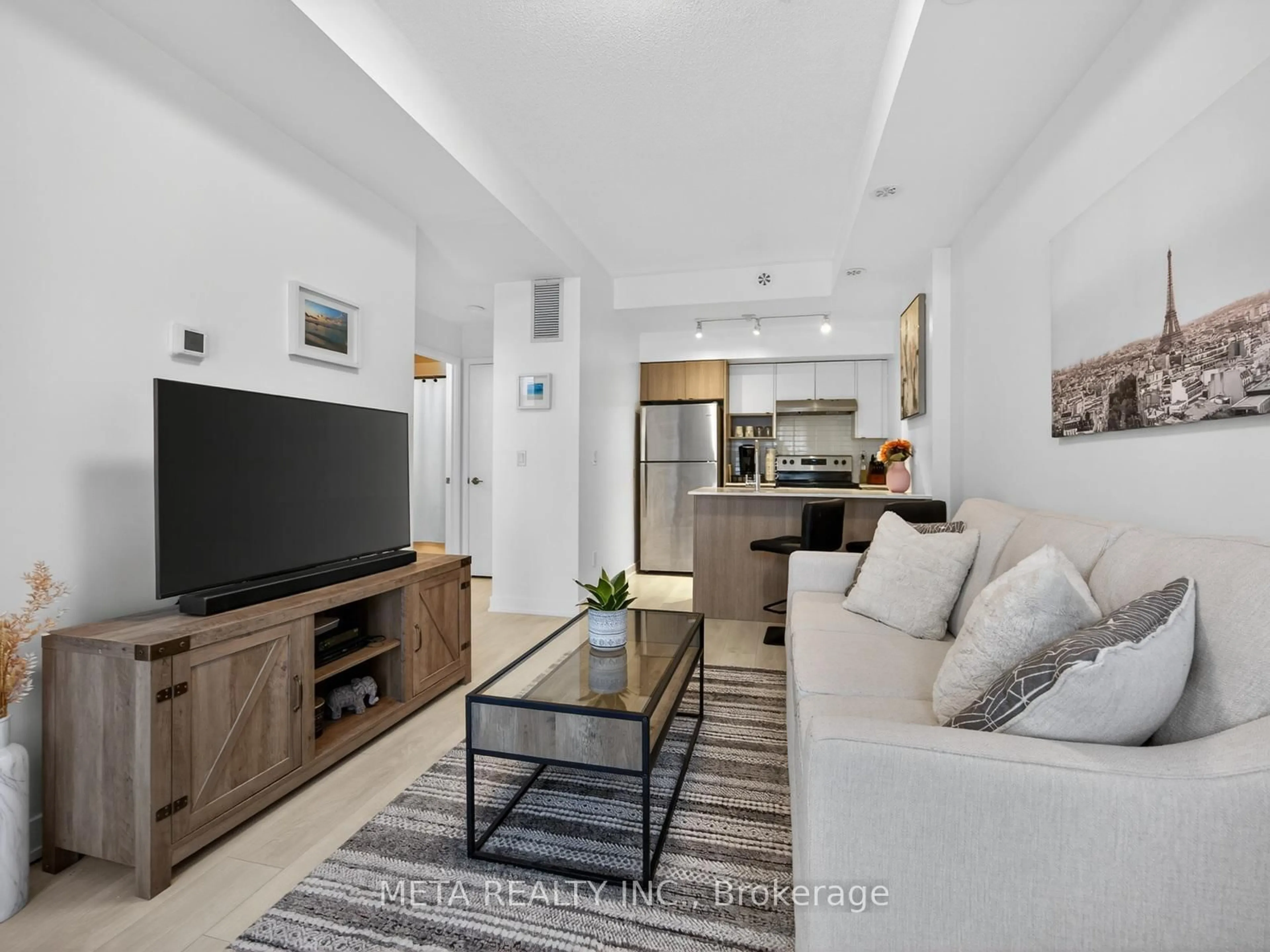 Living room with furniture, unknown for 1139 Cooke Blvd #320, Burlington Ontario L7T 0C3