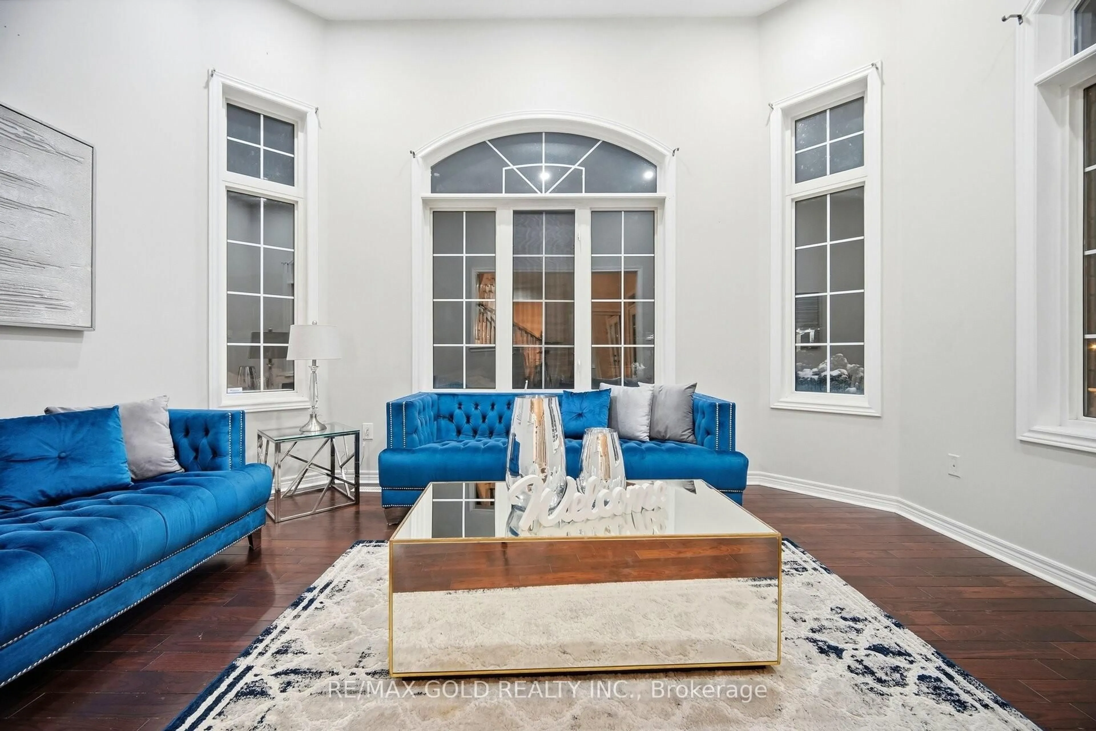 Living room with furniture, unknown for 26 Gorevale Dr, Brampton Ontario L6P 1N9