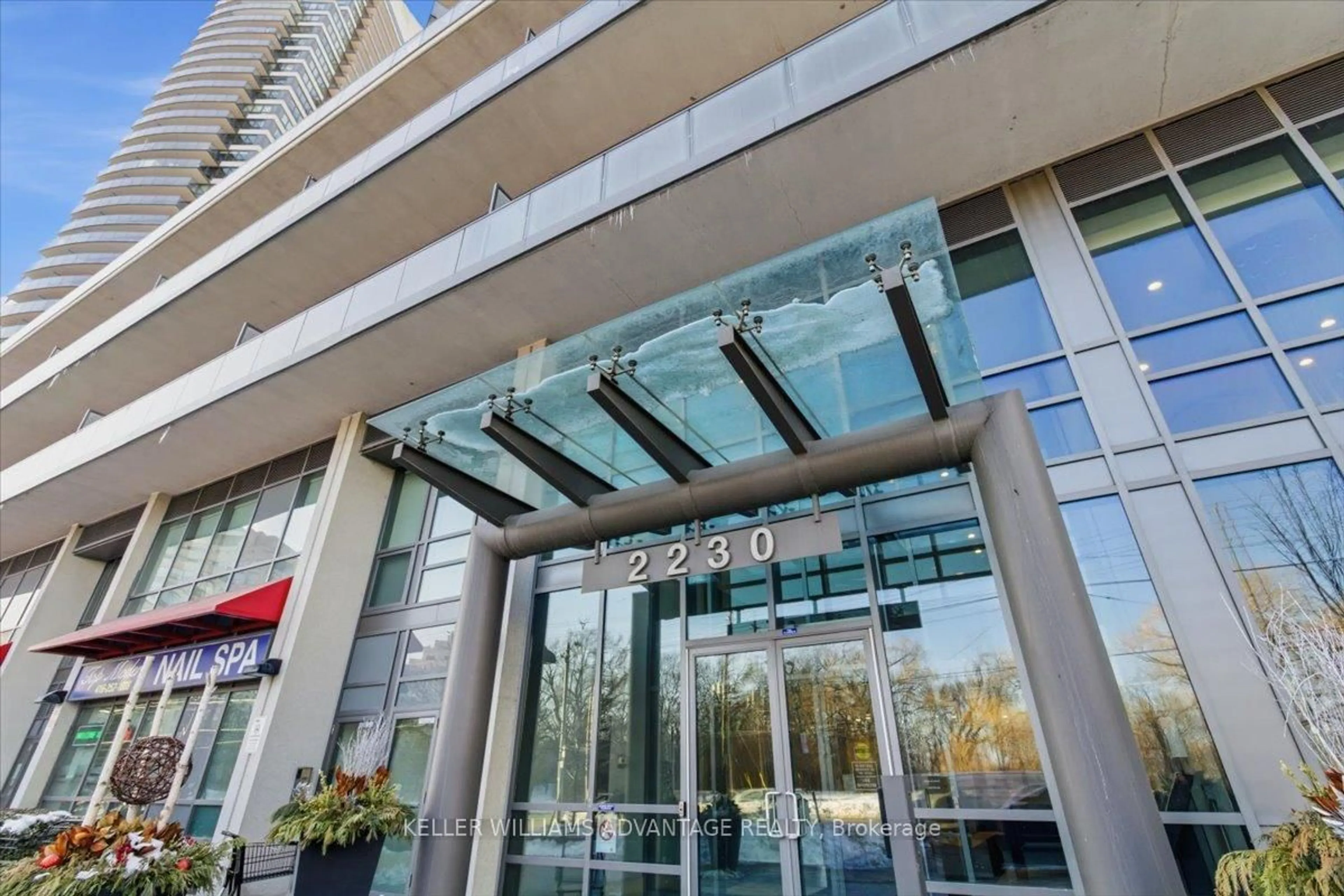 Indoor foyer for 2230 Lake Shore Blvd #4305, Toronto Ontario M8V 0B2