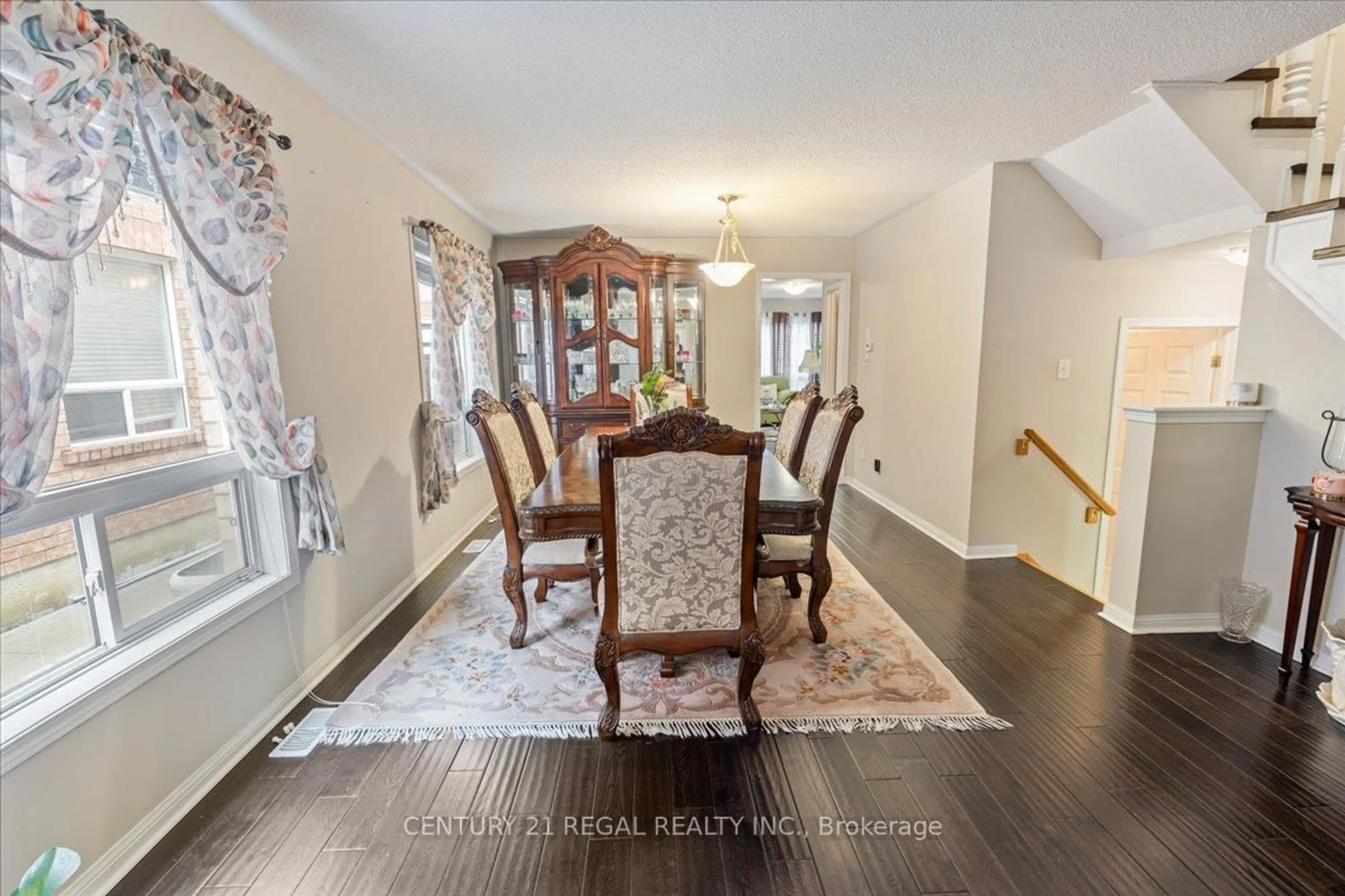 Dining room, unknown for 4 Parisian Rd, Brampton Ontario L6P 2S8