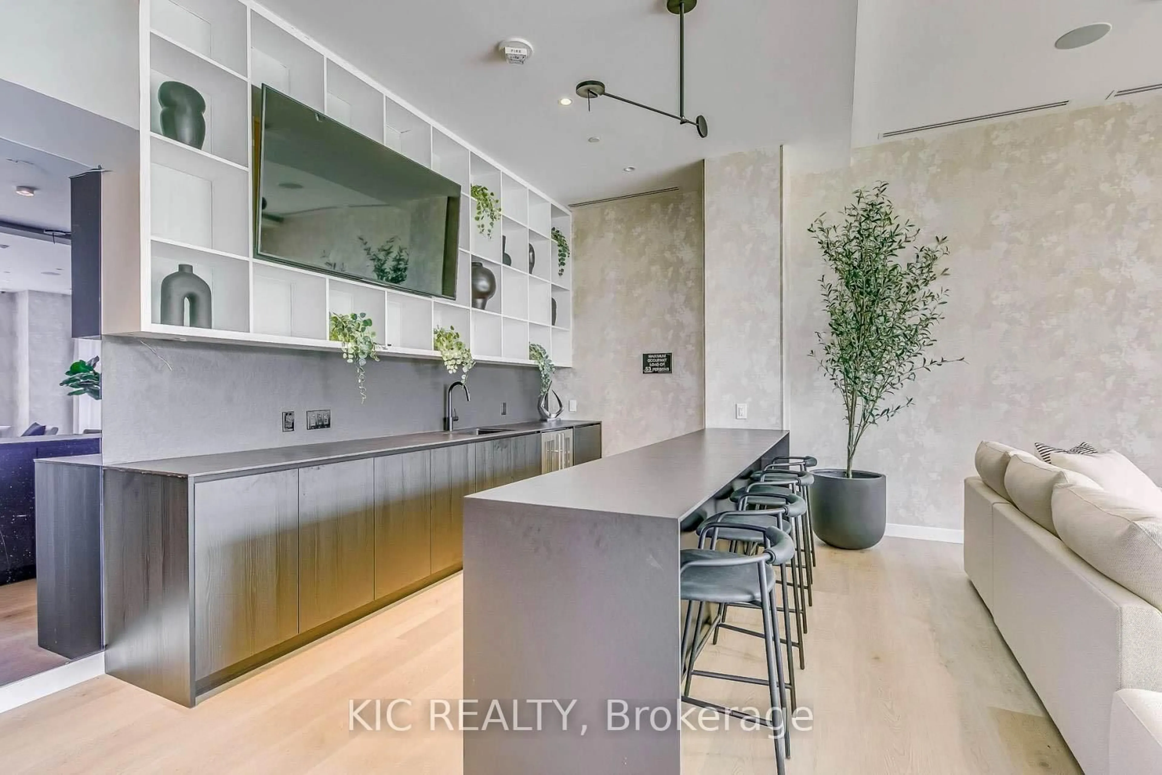 Contemporary kitchen, ceramic/tile floor for 86 Dundas St. St #323, Mississauga Ontario L5A 0B1