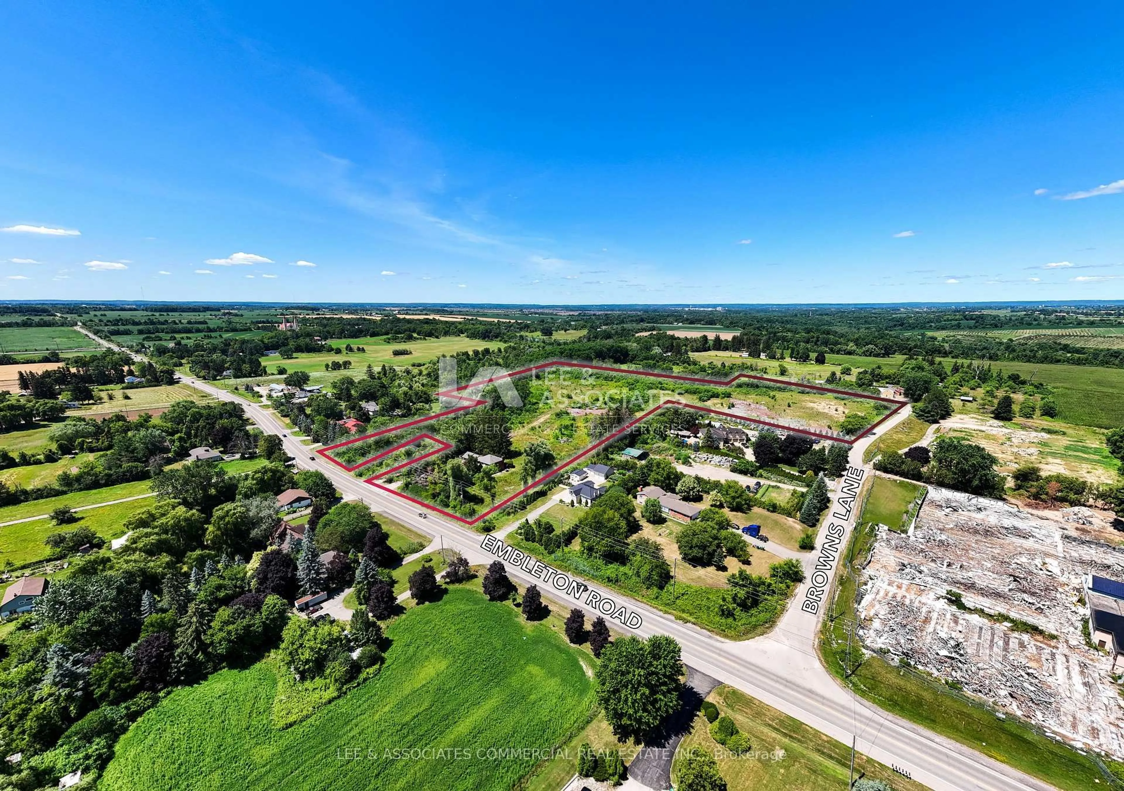 A pic from outside/outdoor area/front of a property/back of a property/a pic from drone, unknown for 2696 Embleton Rd, Brampton Ontario L6X 0E2