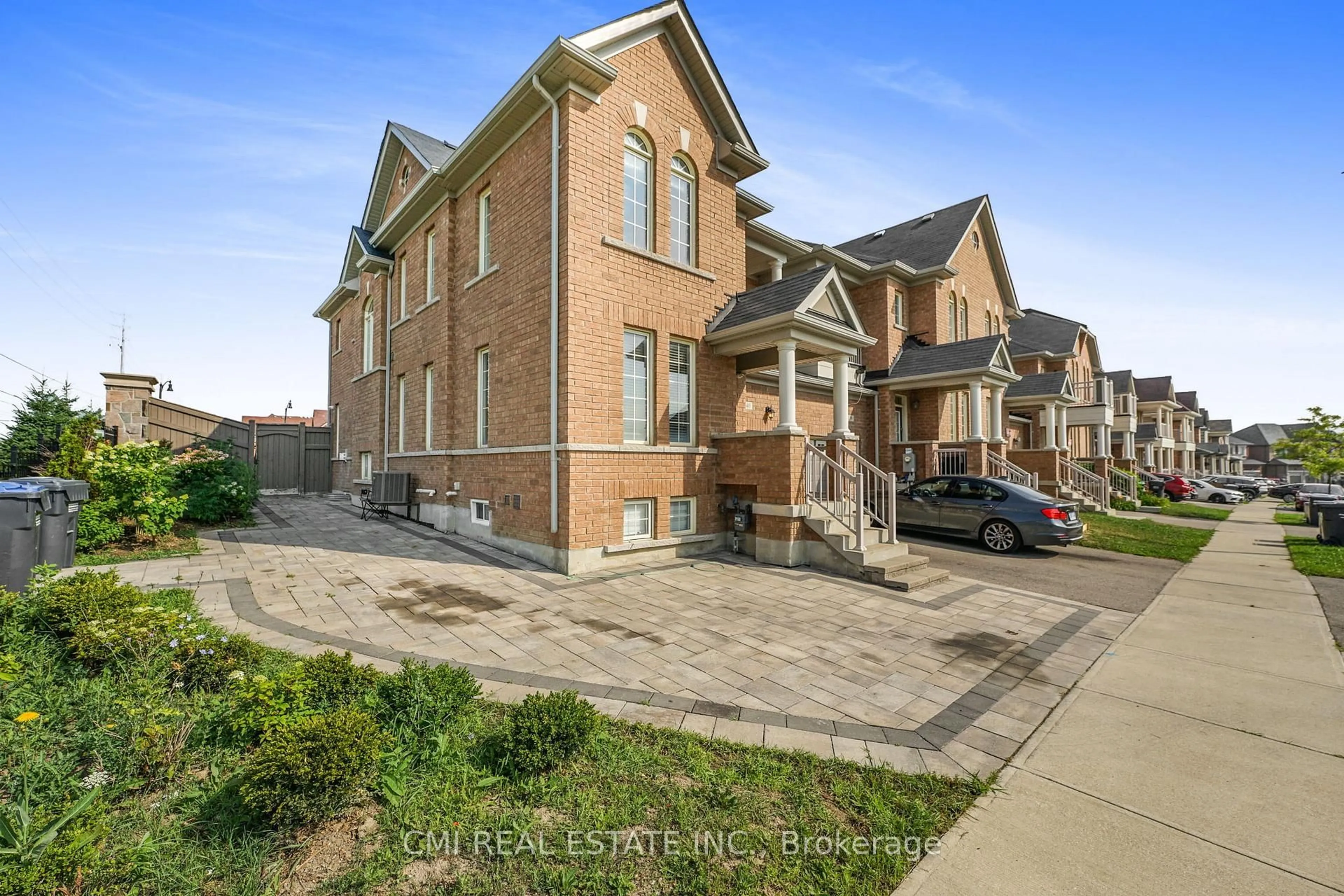 Home with brick exterior material, street for 40 Spokanne St, Brampton Ontario L6R 4A2