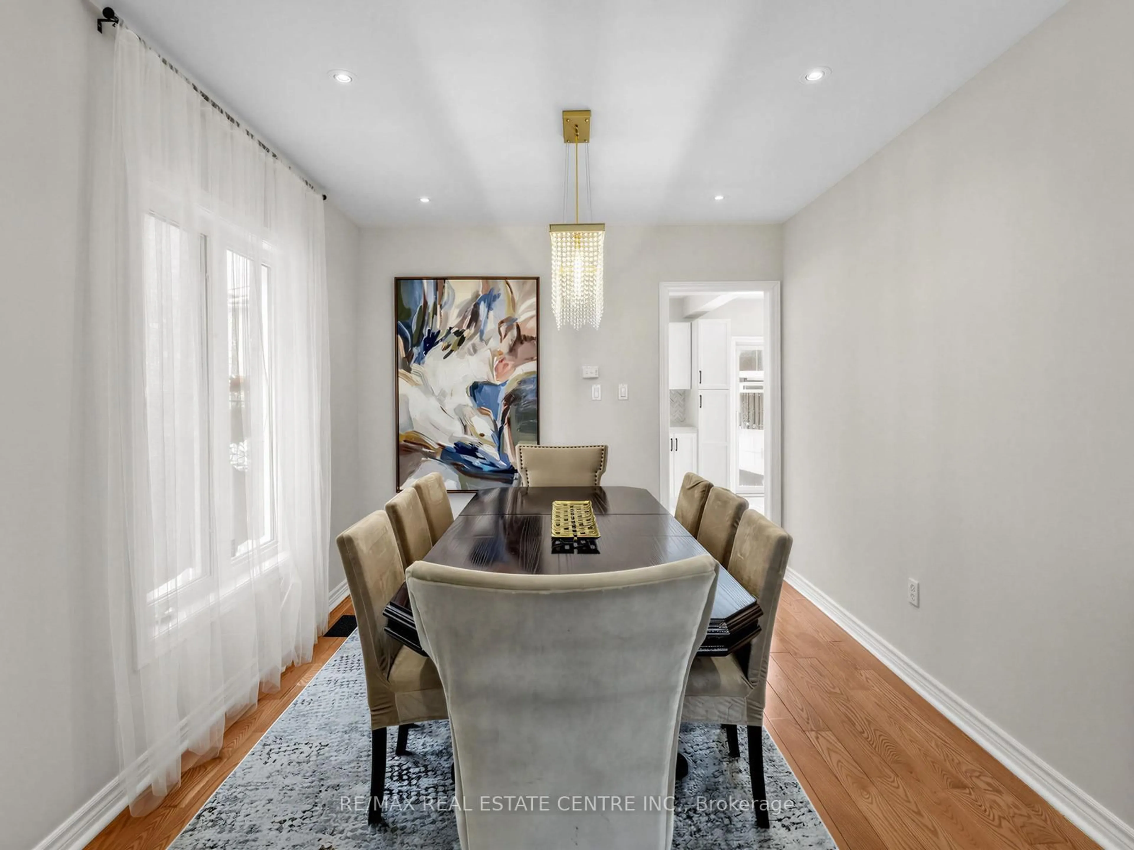 Dining room, unknown for 811 Envoy Dr, Mississauga Ontario L5W 1H3