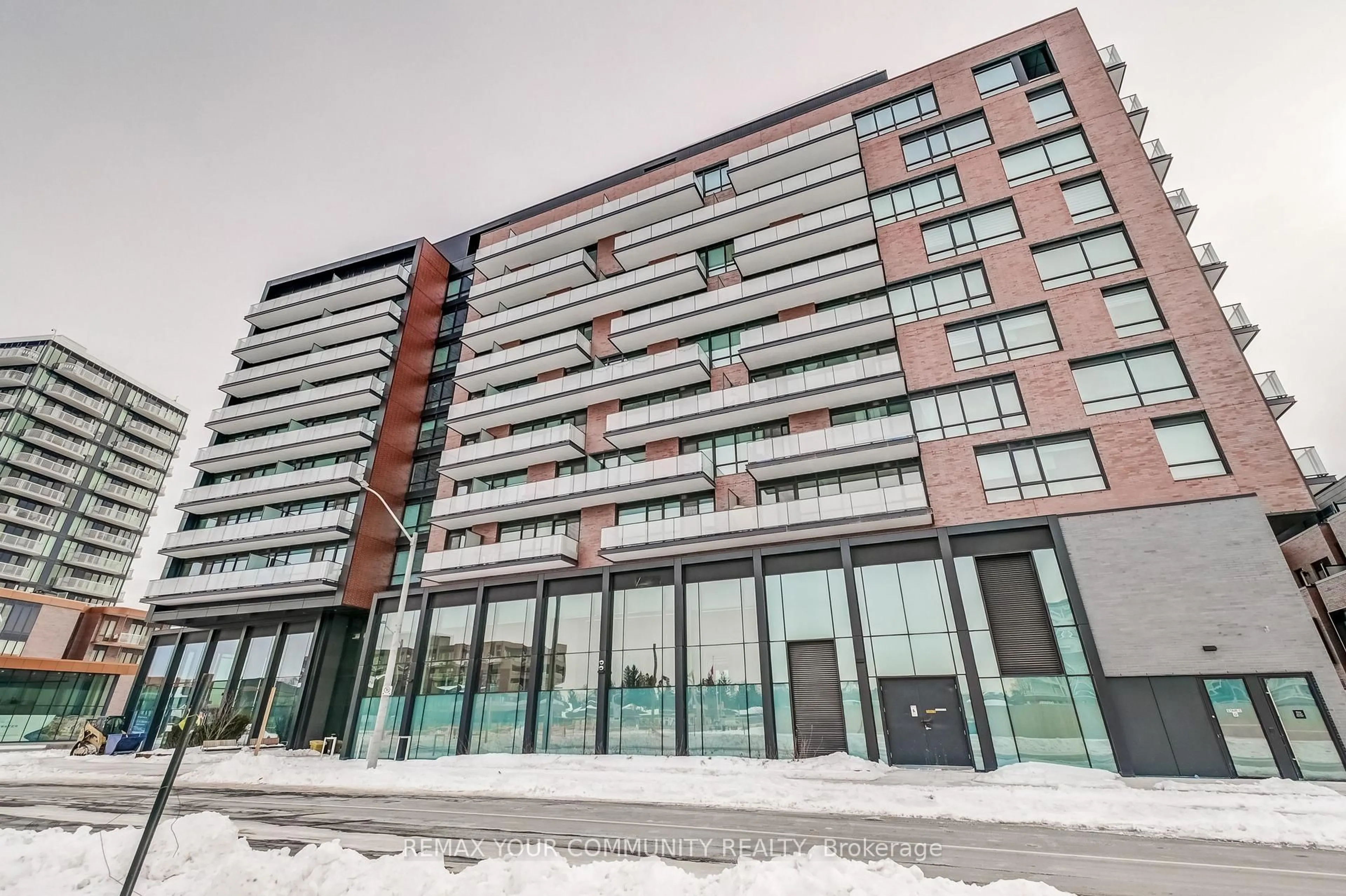 Indoor foyer for 251 Masonry Way #612, Mississauga Ontario L5H 0B3