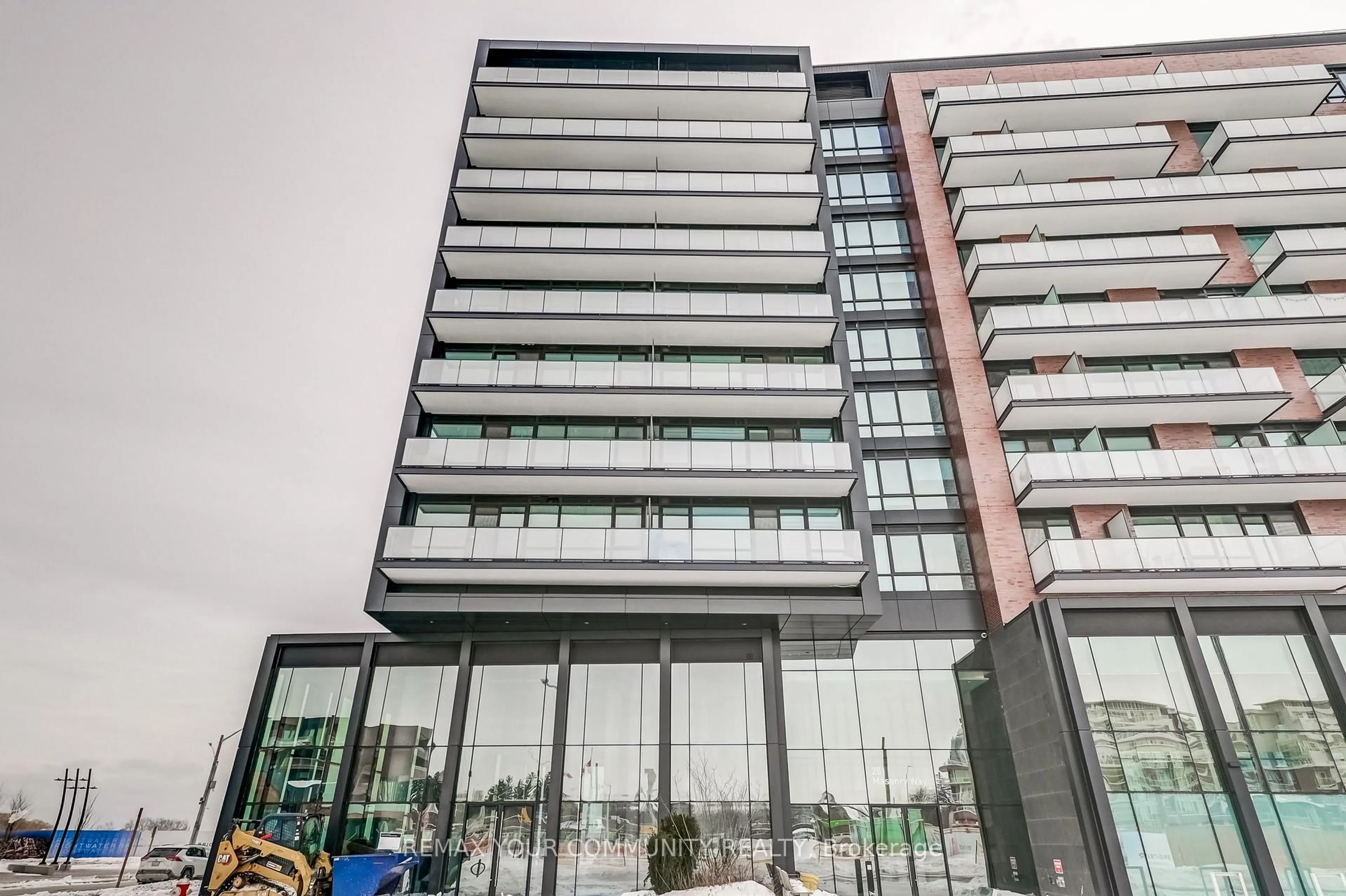 Indoor foyer for 251 Masonry Way #612, Mississauga Ontario L5H 0B3