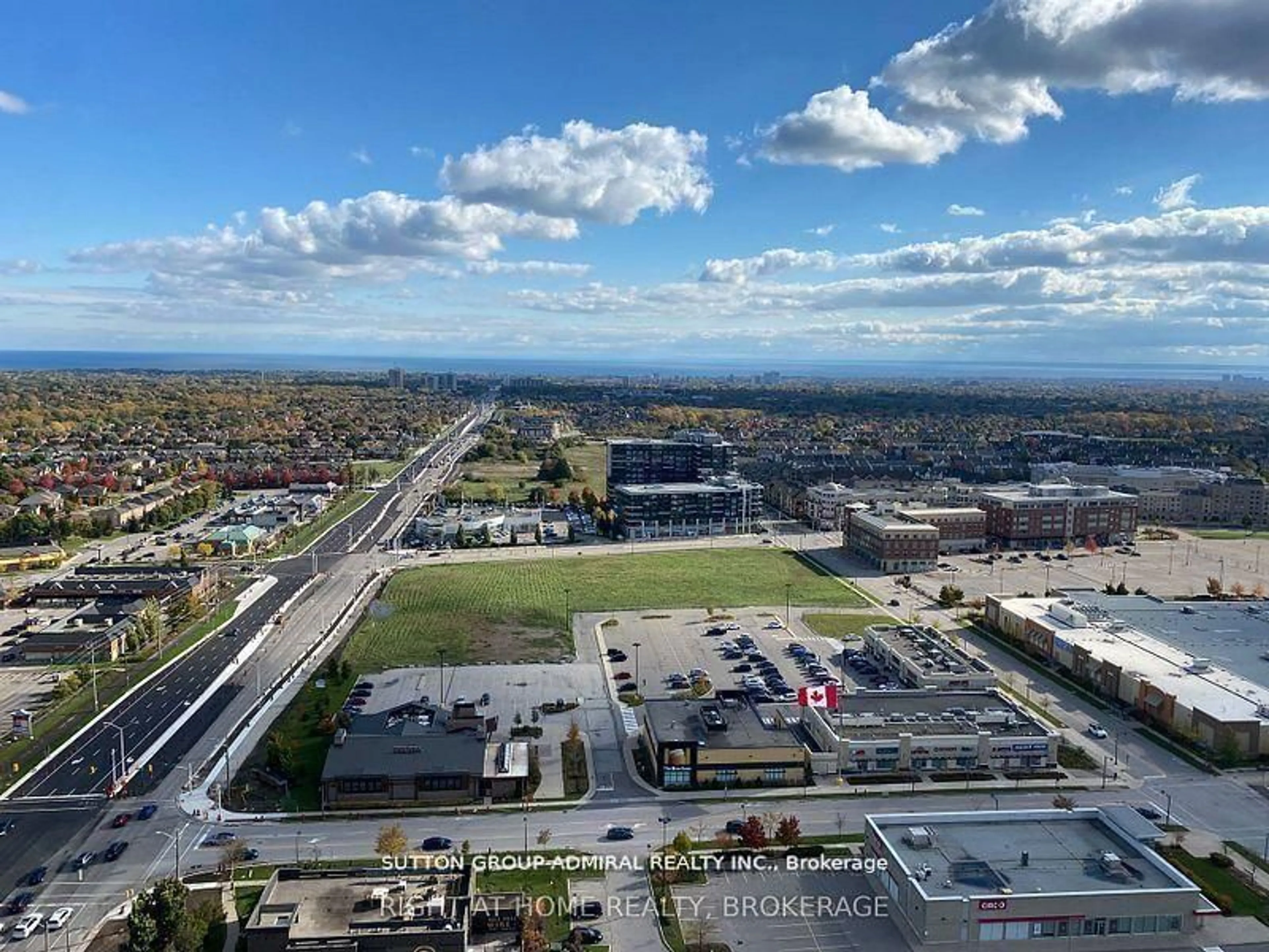 A pic from outside/outdoor area/front of a property/back of a property/a pic from drone, unknown for 297 Oak Walk Dr #604, Oakville Ontario L6H 3R6