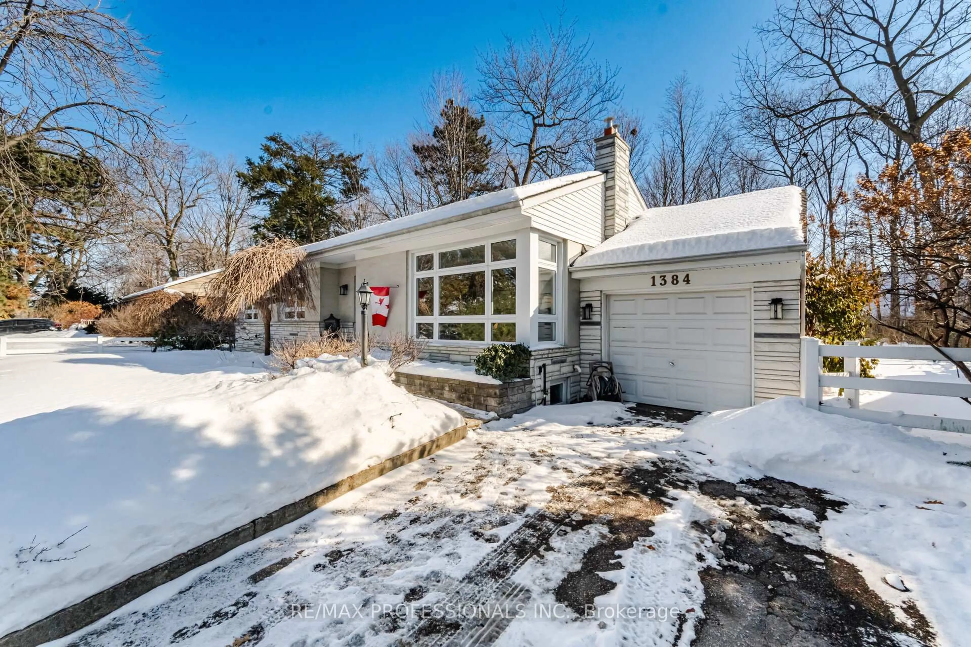 Unknown for 1384 Rometown Dr, Mississauga Ontario L5E 2T4