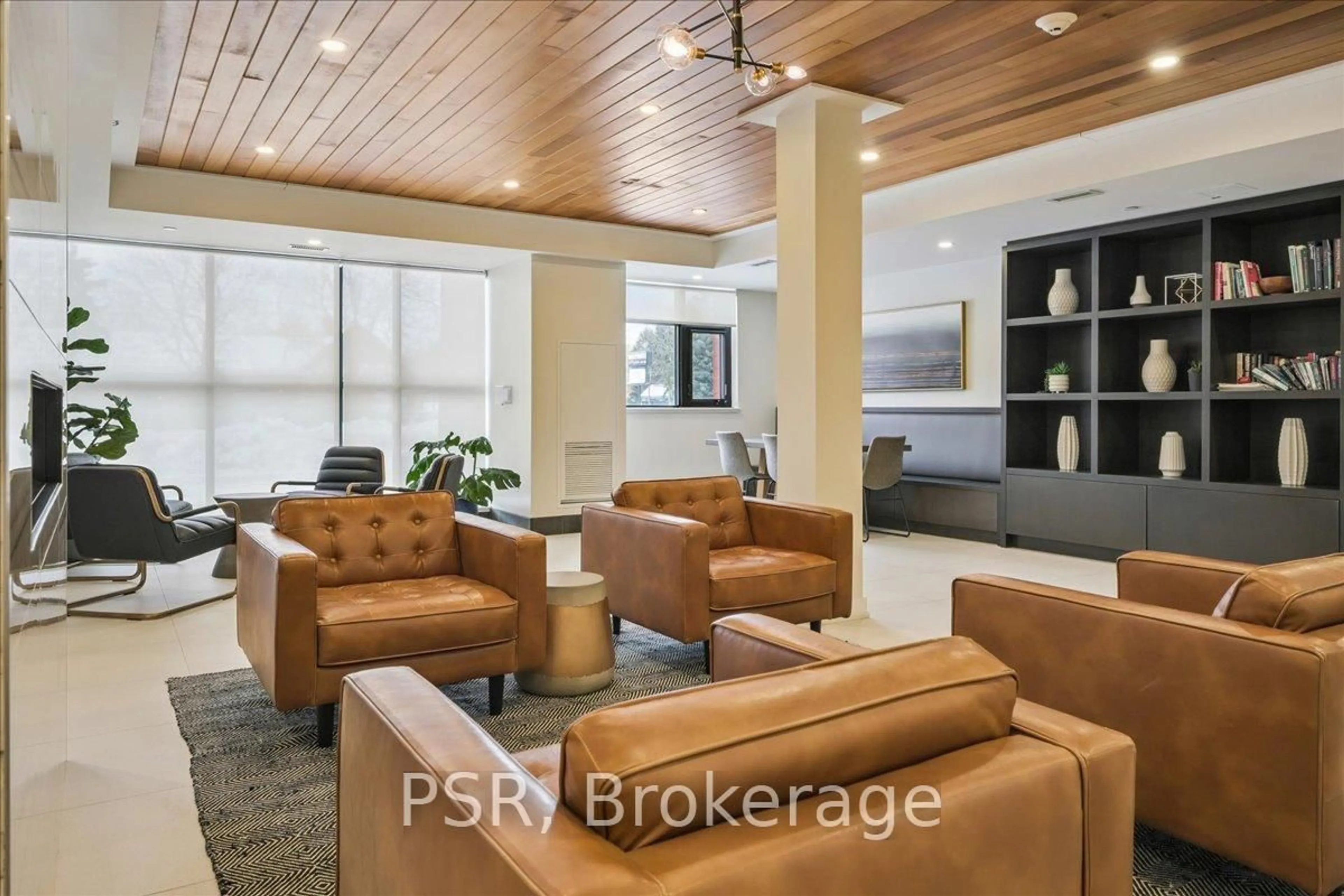 Lobby for 320 Plains Rd #211, Burlington Ontario L7T 0C1