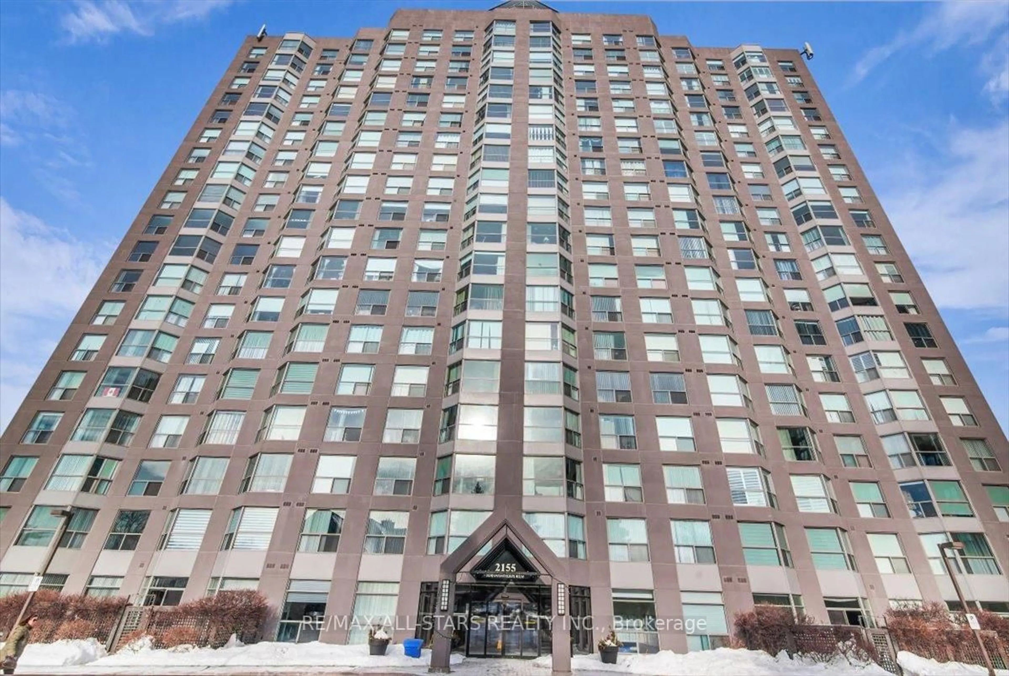 Indoor foyer for 2155 Burnhamthorpe Rd #1809, Mississauga Ontario L5L 5P4