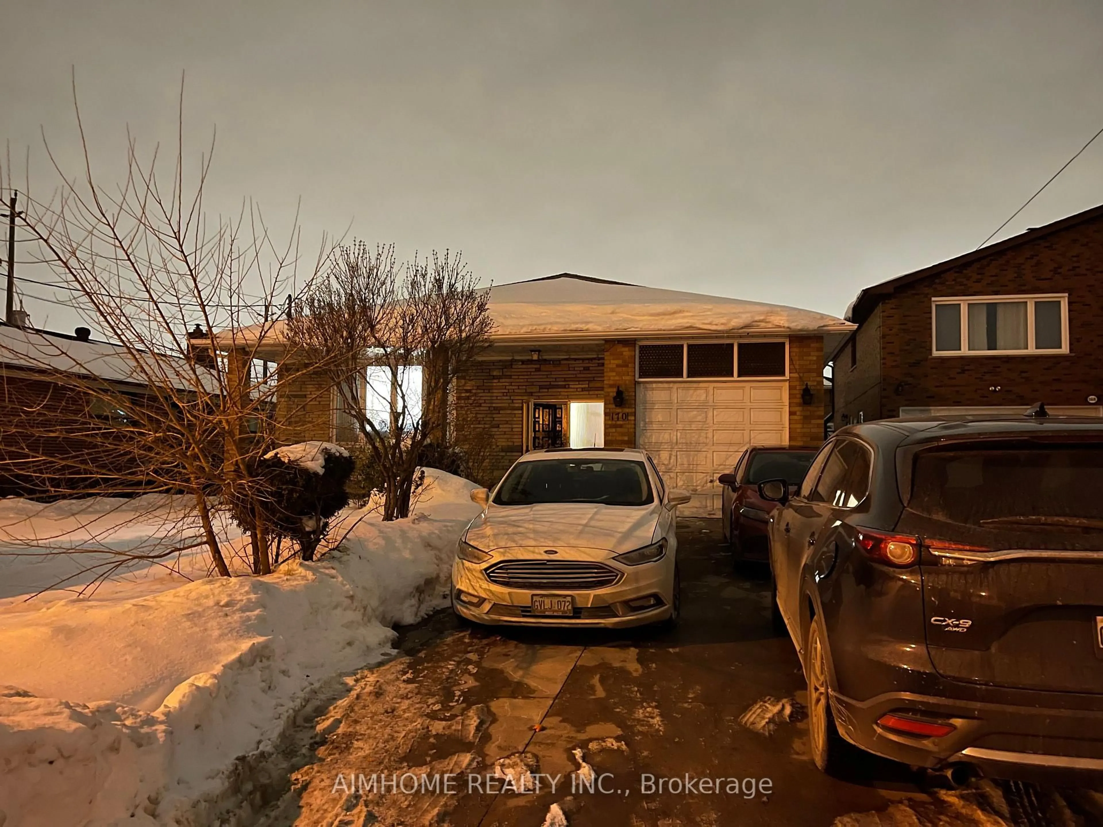 Indoor garage for 170 Gracefield Ave, Toronto Ontario M6L 1L5