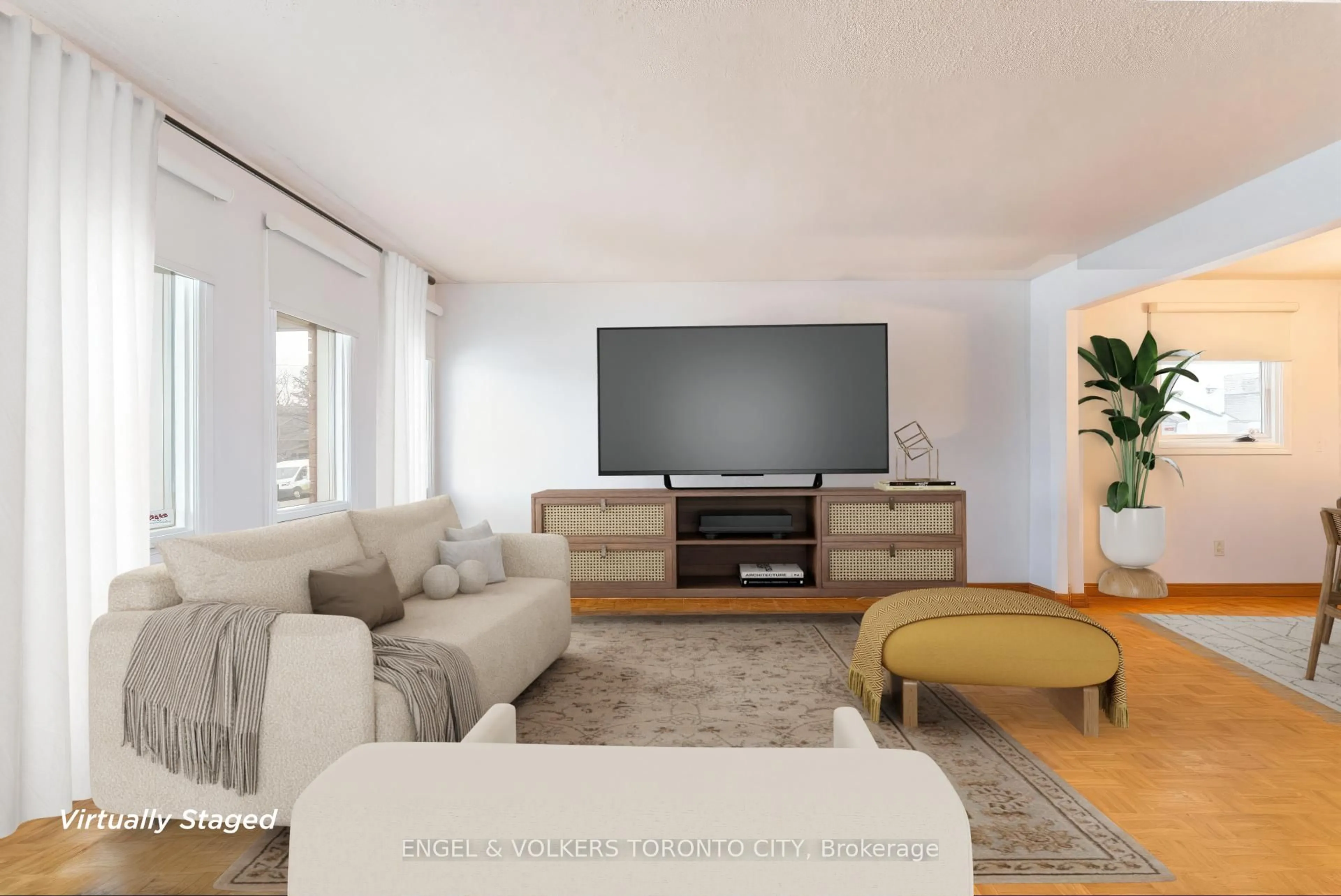 Living room with furniture, unknown for 8 Hearne Ave, Toronto Ontario M6L 3B8