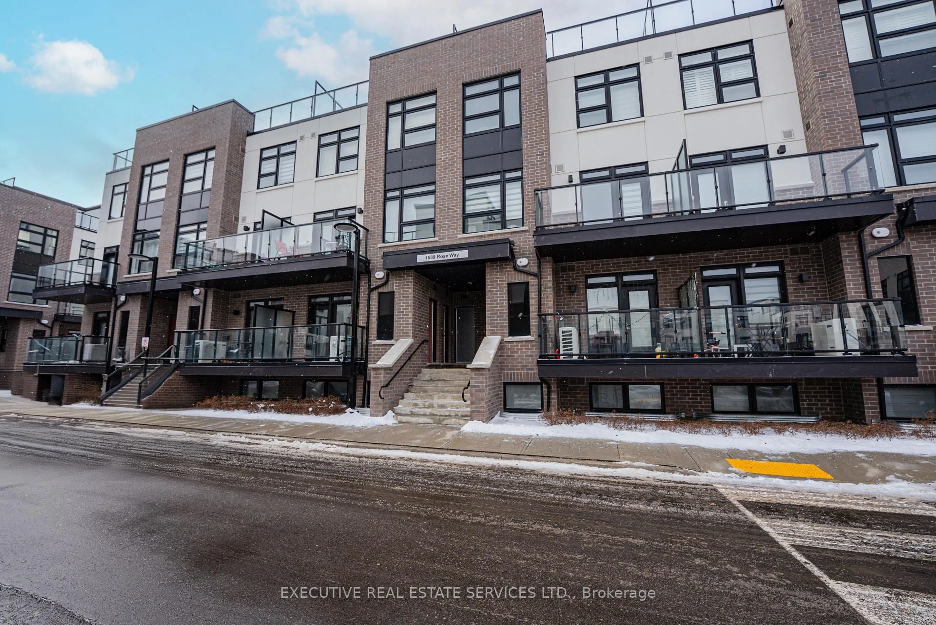 Unknown for 1589 Rose Way #105, Milton Ontario L9E 0J2