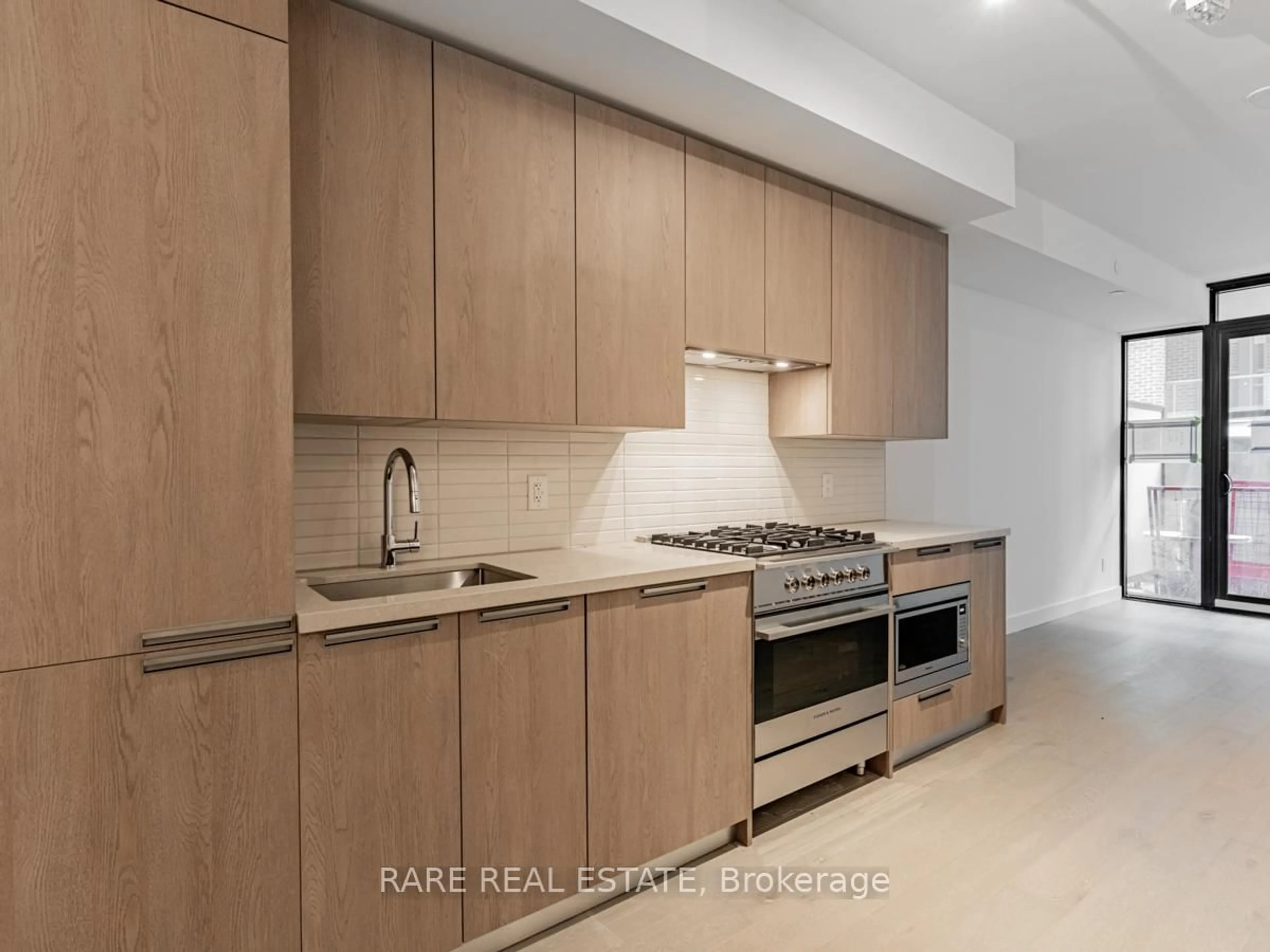 Standard kitchen, unknown for 160 Kingsway Cres #505, Toronto Ontario M8X 2R2