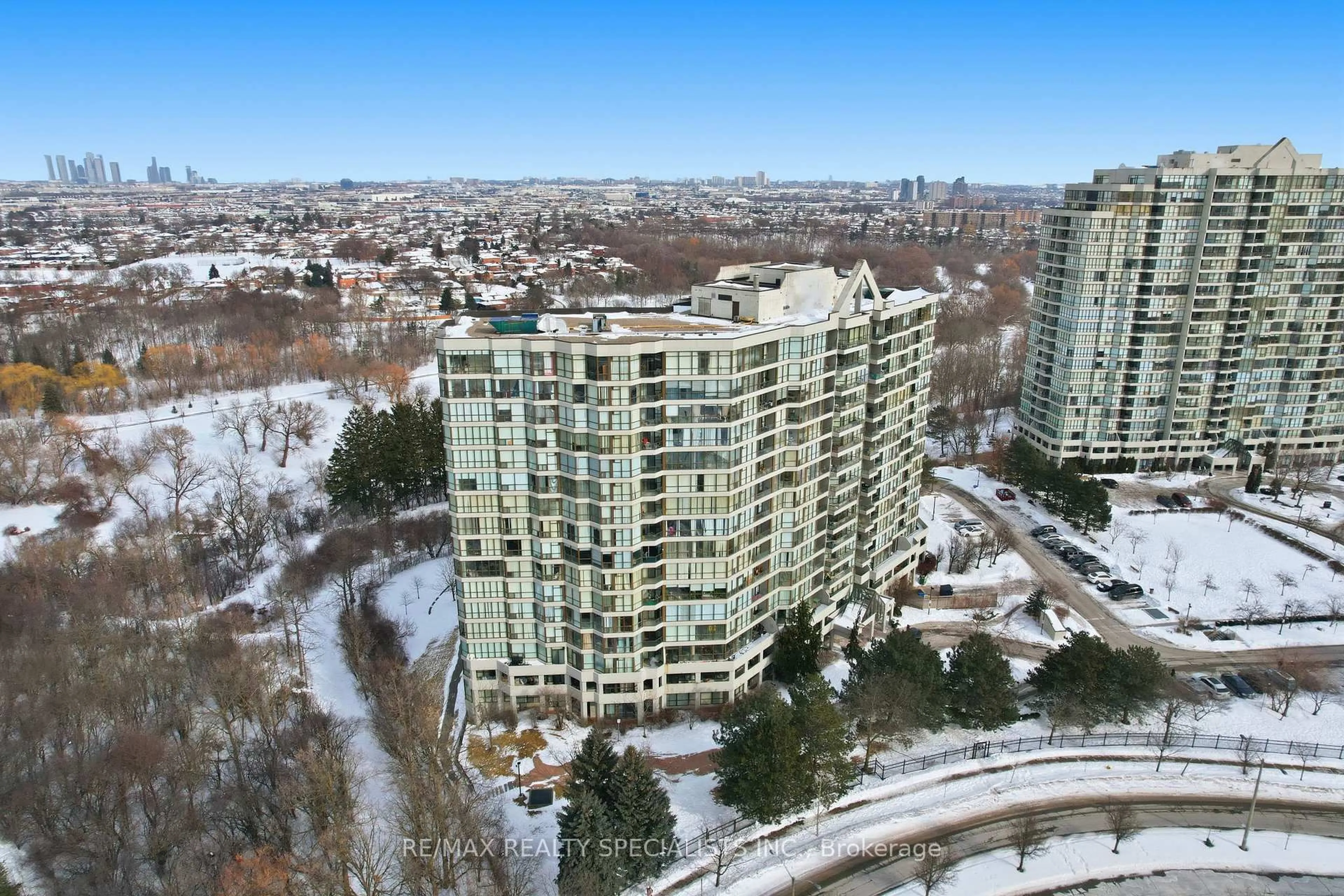 A pic from outside/outdoor area/front of a property/back of a property/a pic from drone, city buildings view from balcony for 1 Rowntree Rd #1707, Toronto Ontario M9V 5G7