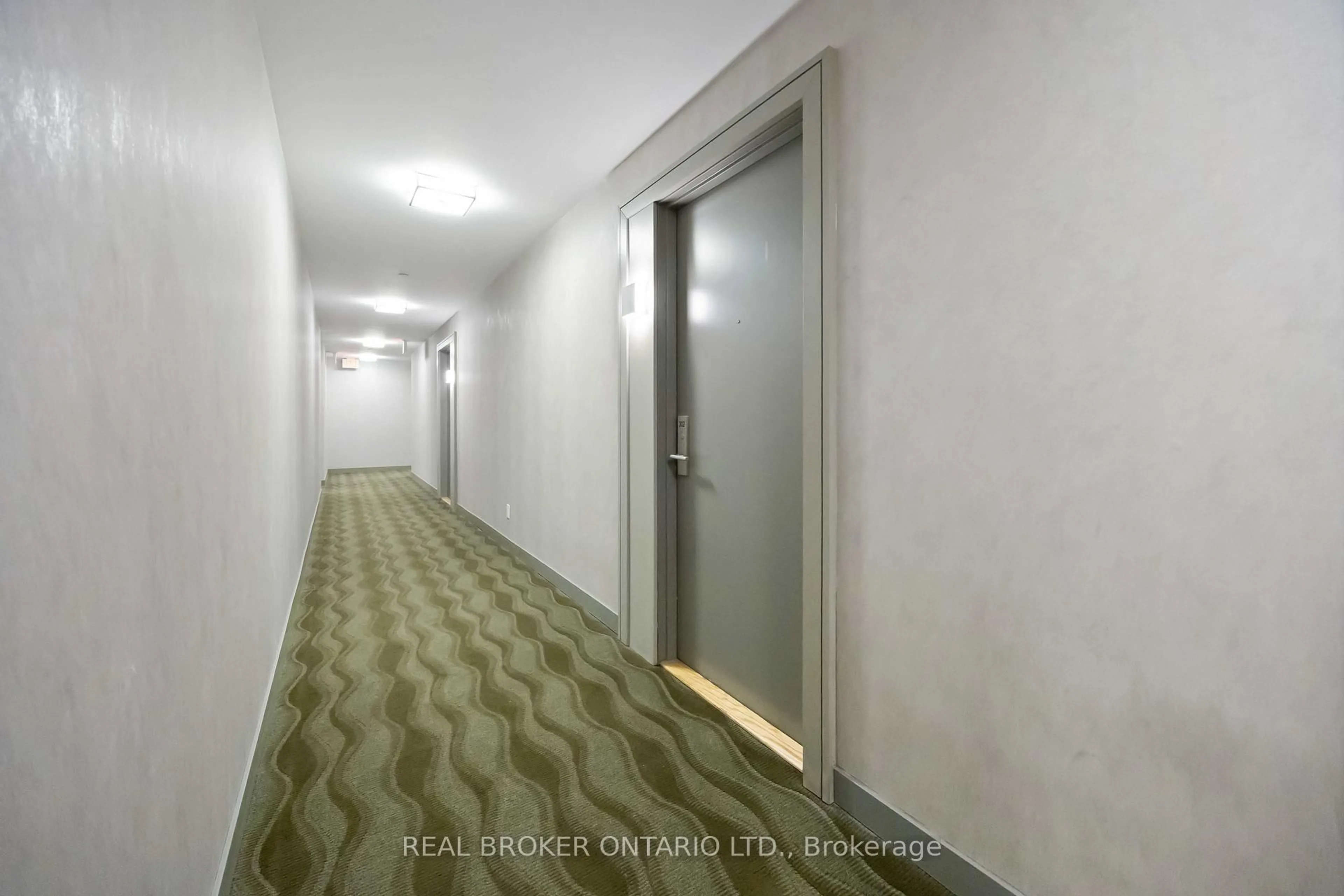 Unknown for 56 Annie Craig Dr #302, Toronto Ontario M8V 0C5