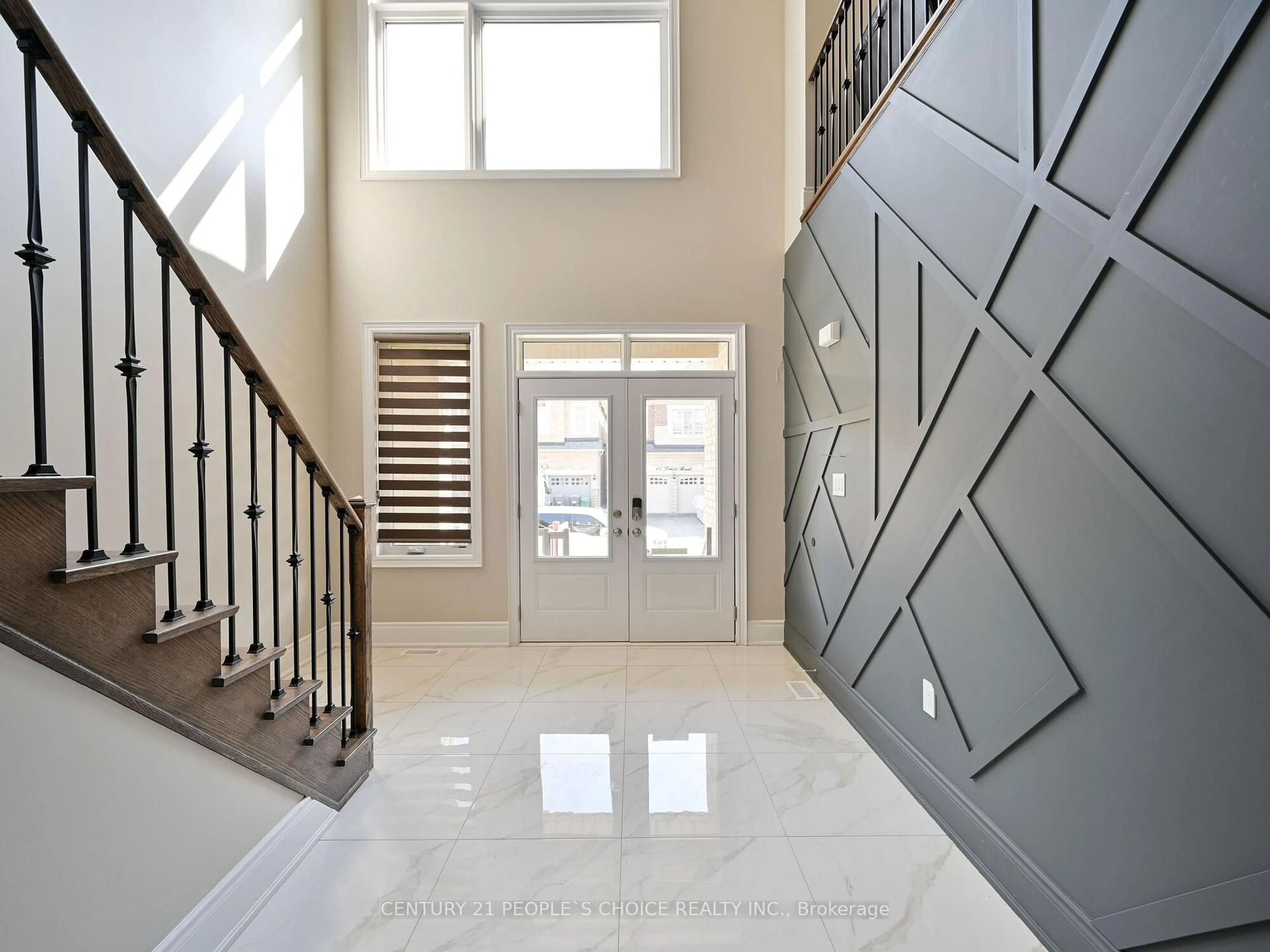 Indoor entryway for 12 Junior Rd, Brampton Ontario L7A 5J4