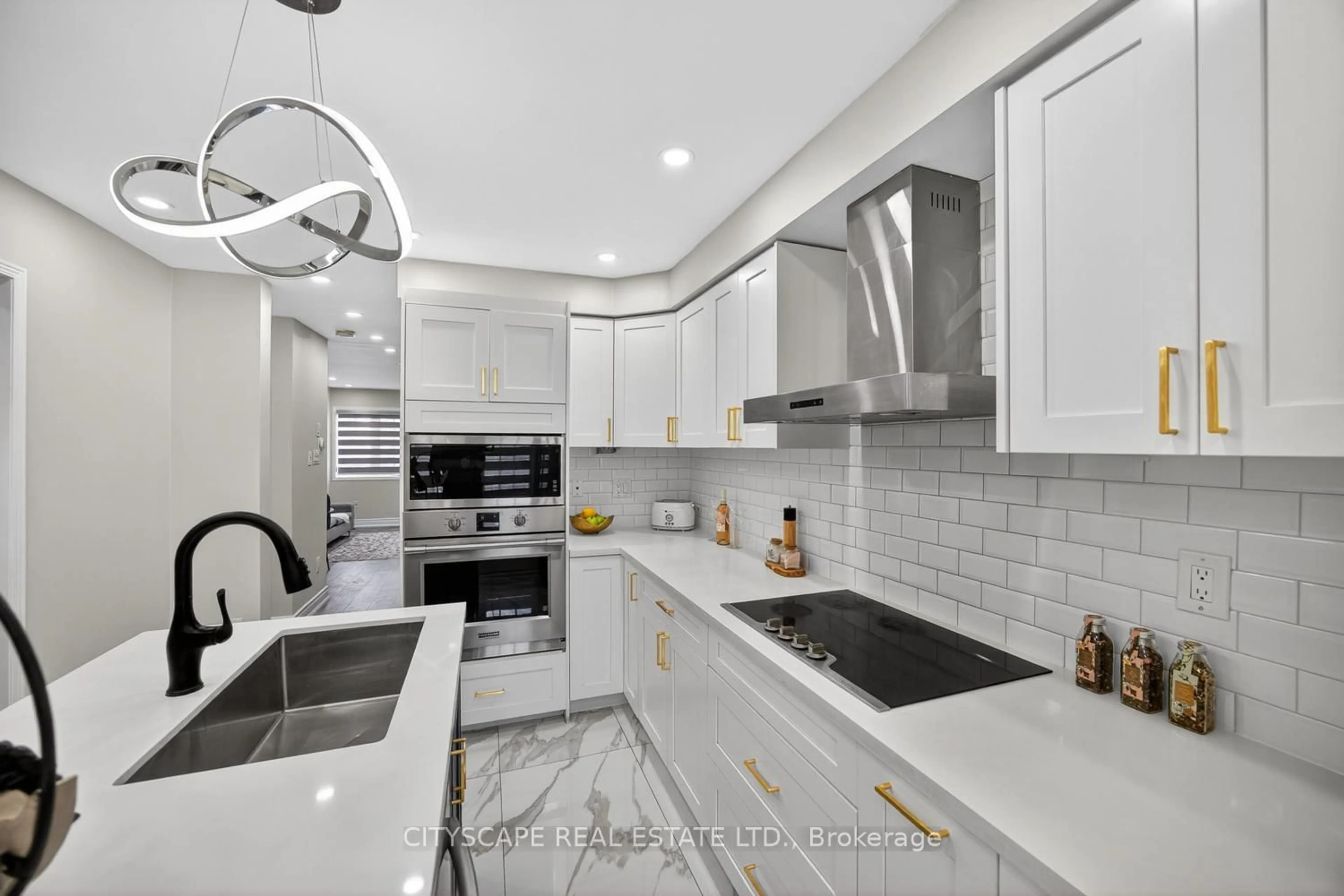 Contemporary kitchen, ceramic/tile floor for 601 Shoreline Dr #67, Mississauga Ontario L5B 4K7
