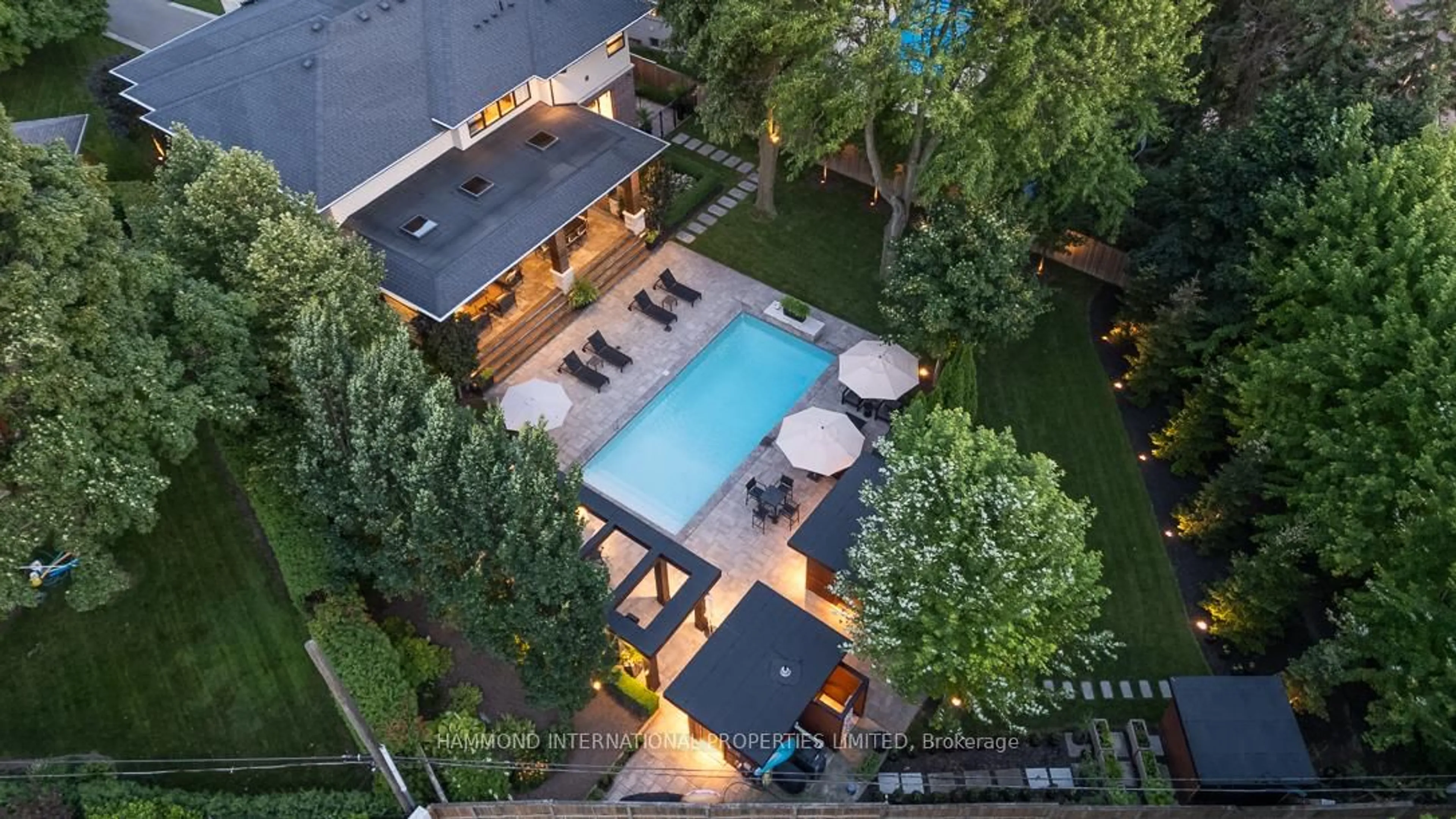 Pool for 32 Totteridge Rd, Toronto Ontario M9A 1Z1