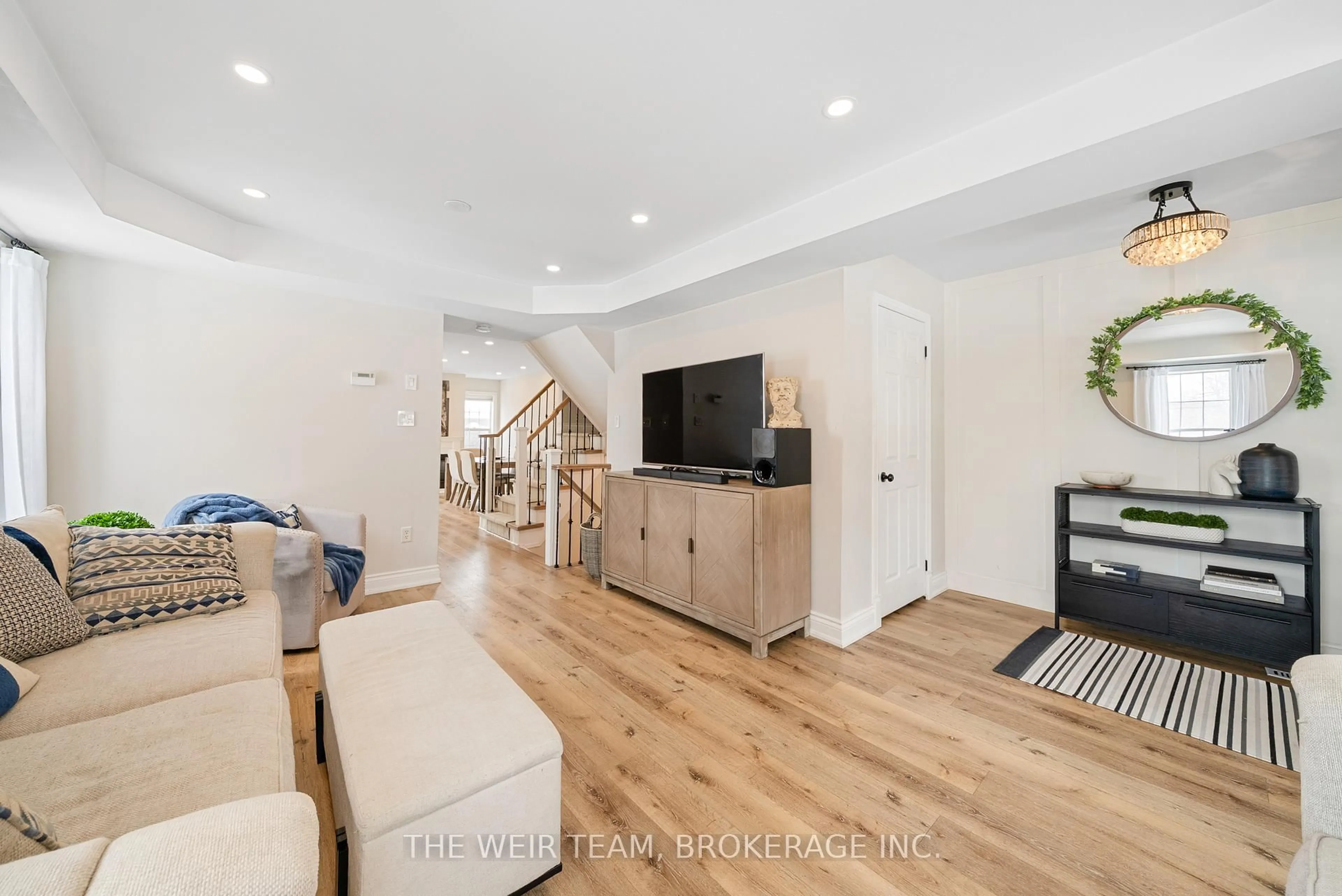 Living room with furniture, unknown for 63 Roxton Rd, Oakville Ontario L6H 6V3