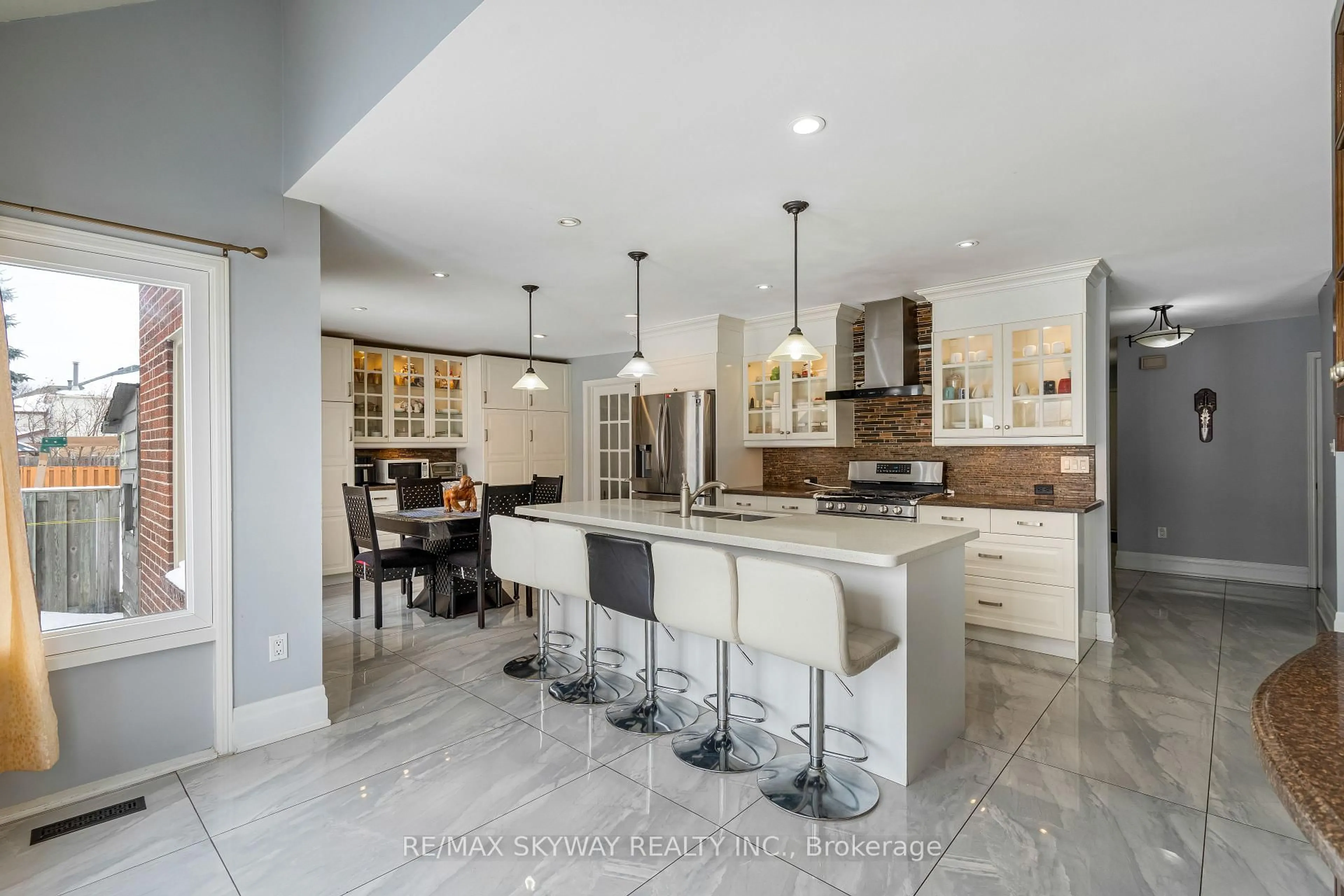 Contemporary kitchen, ceramic/tile floor for 23 Torrance Wood, Brampton Ontario L6Y 2T1