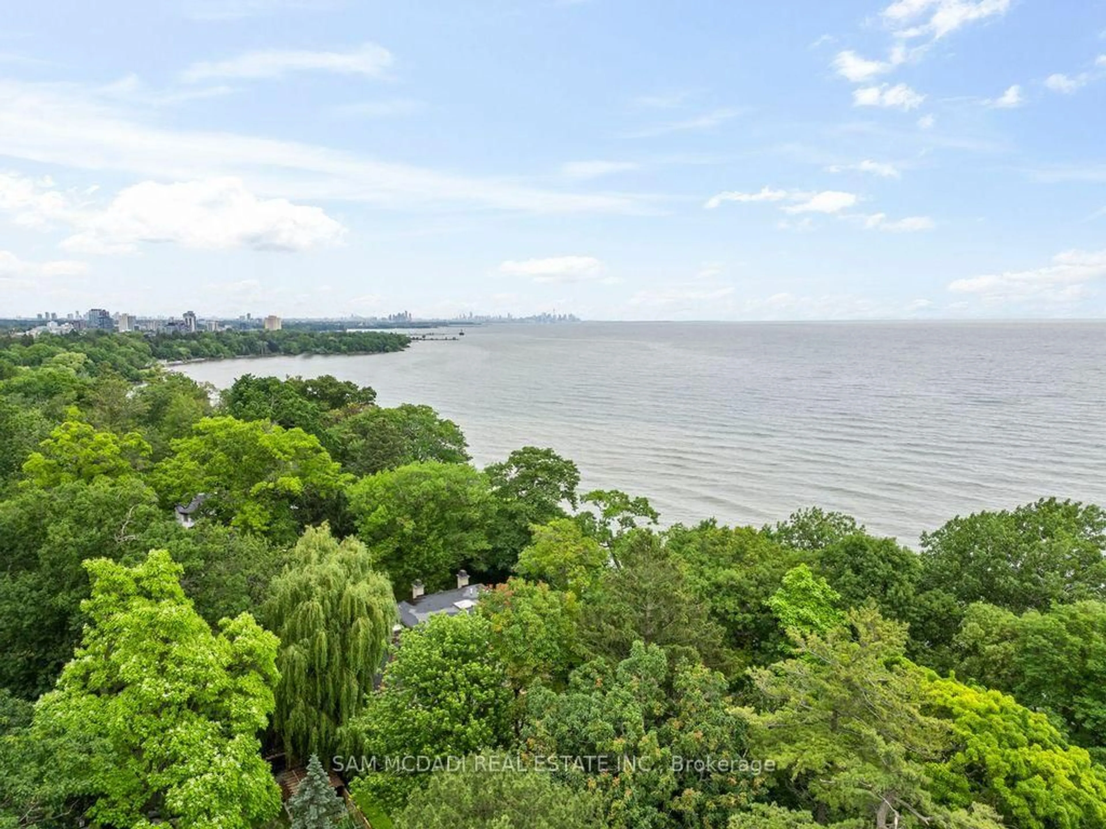 Unknown for 988 Tennyson Ave, Mississauga Ontario L5H 2Z1