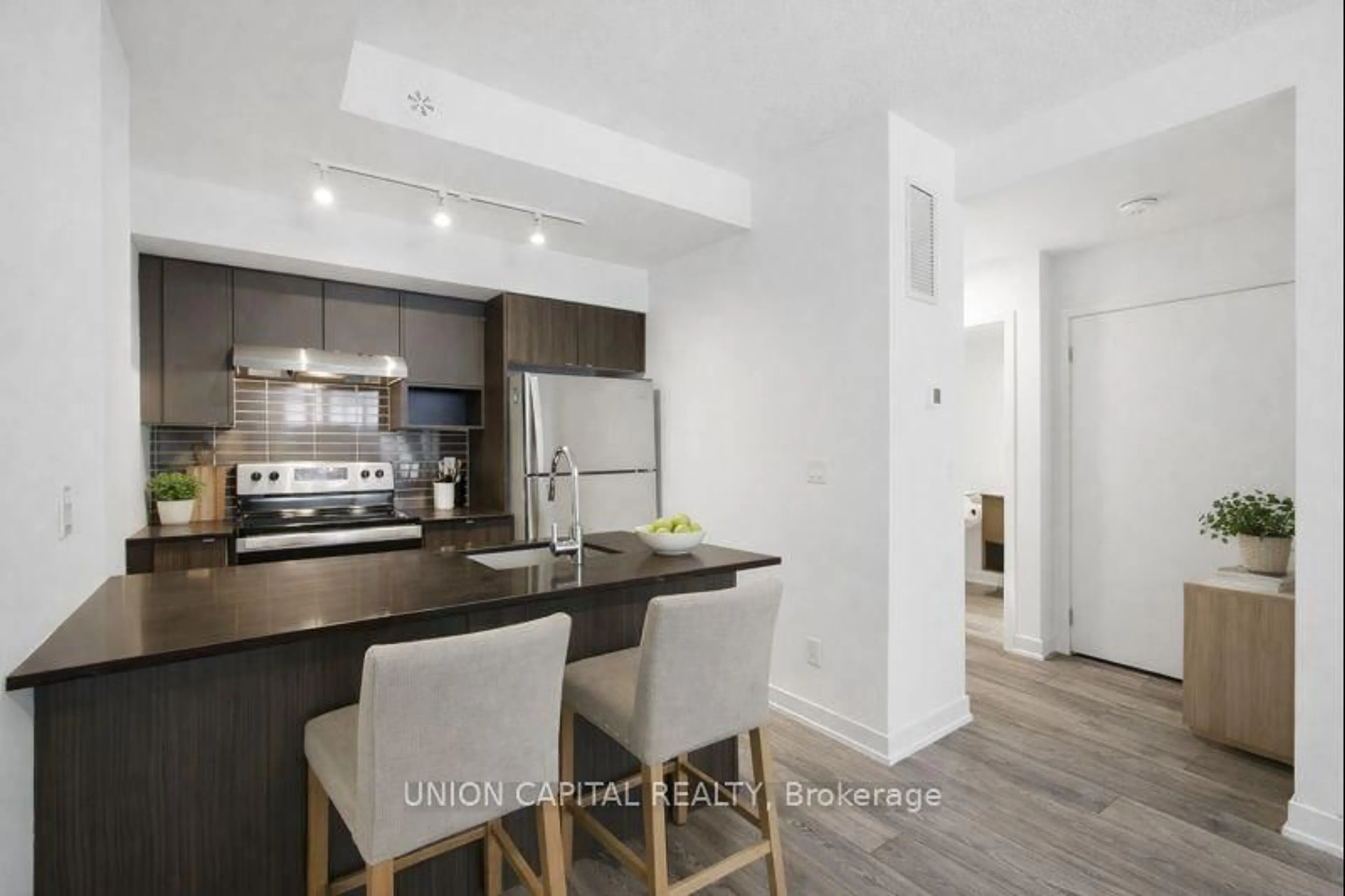 Unknown for 1139 Cooke Blvd #309, Burlington Ontario L7T 4A8