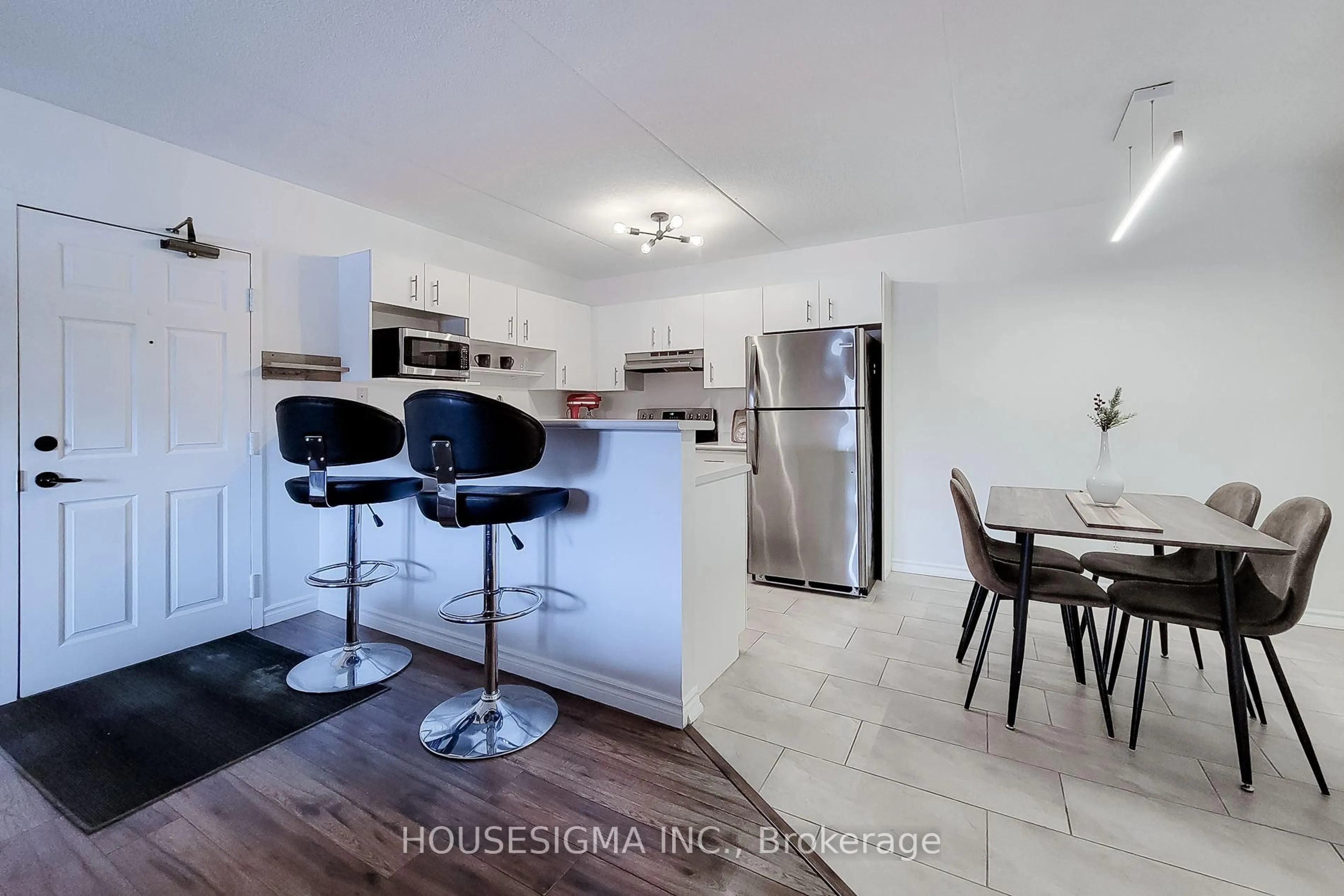 Open concept kitchen, unknown for 4003 Kilmer Dr #204, Burlington Ontario L7M 4M1