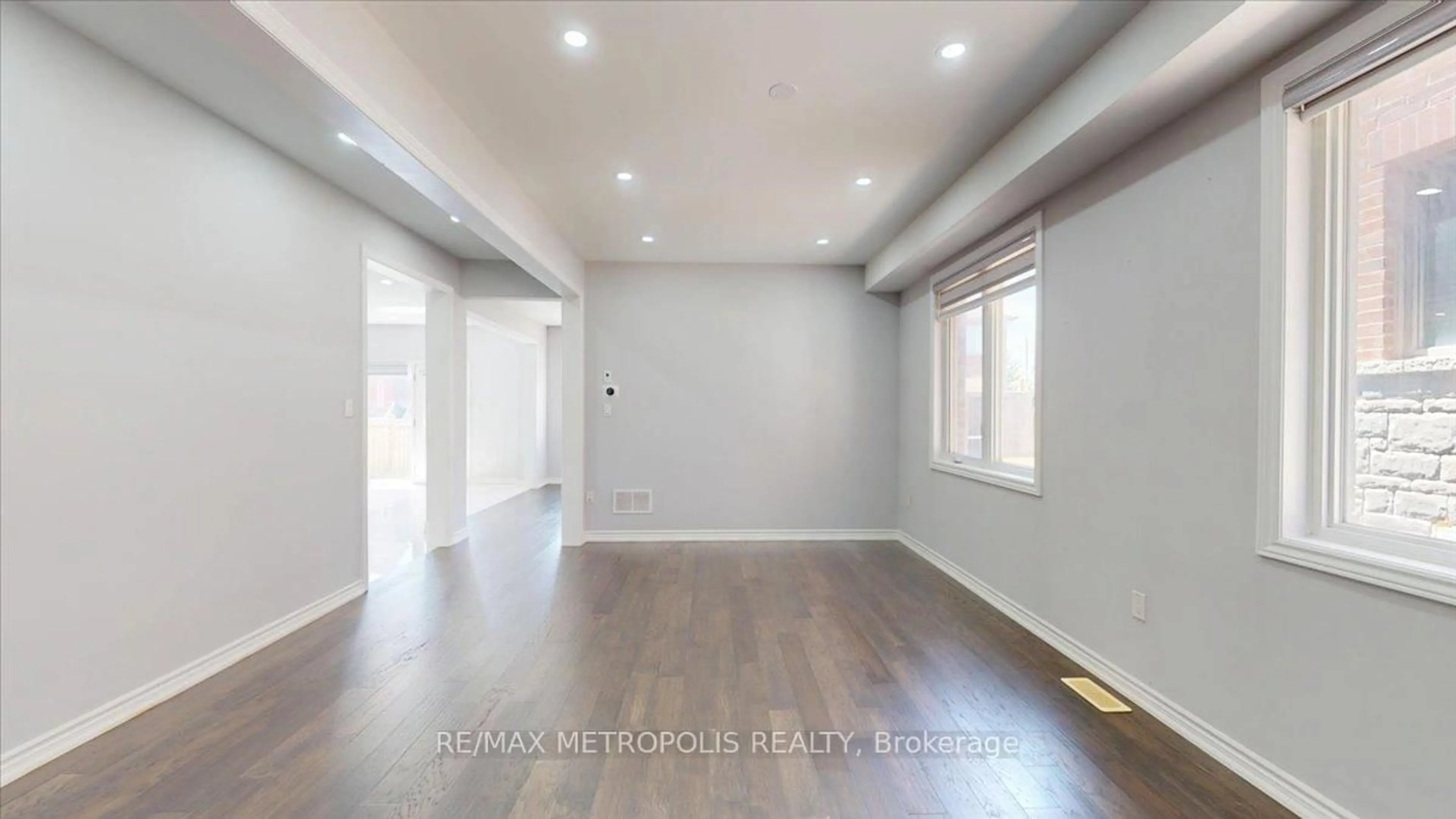 A pic of a room for 84 Iceland Poppy Tr, Brampton Ontario L7A 0C1