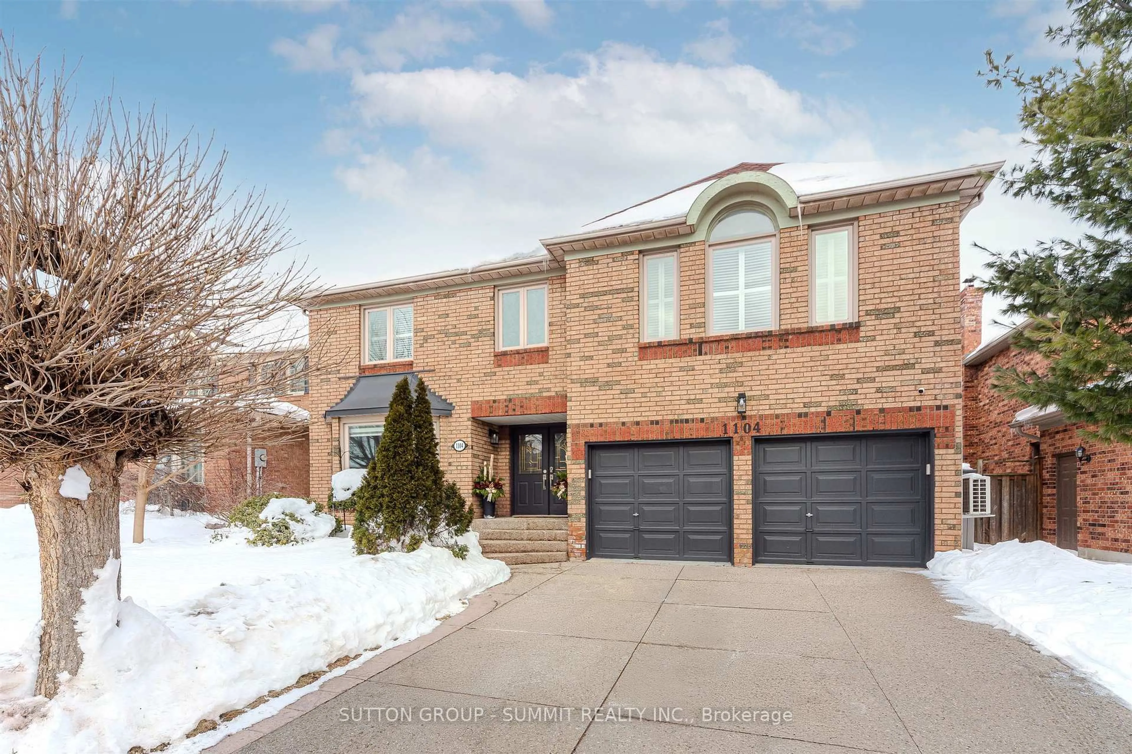 Home with brick exterior material, street for 1104 Ambercroft Lane, Oakville Ontario L6M 1Z2