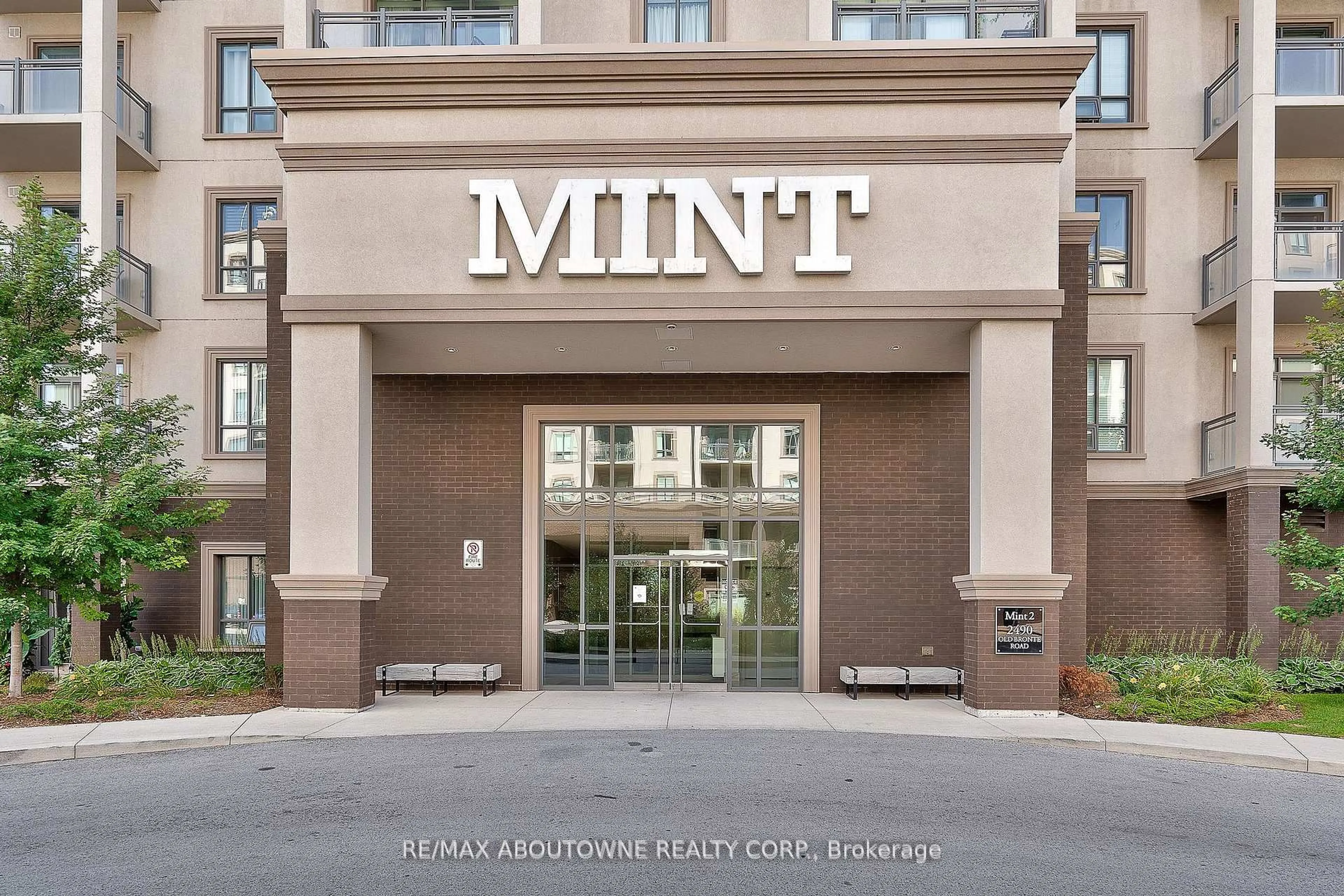 Unknown for 2490 Old Bronte Rd #306, Oakville Ontario L6M 0Y5