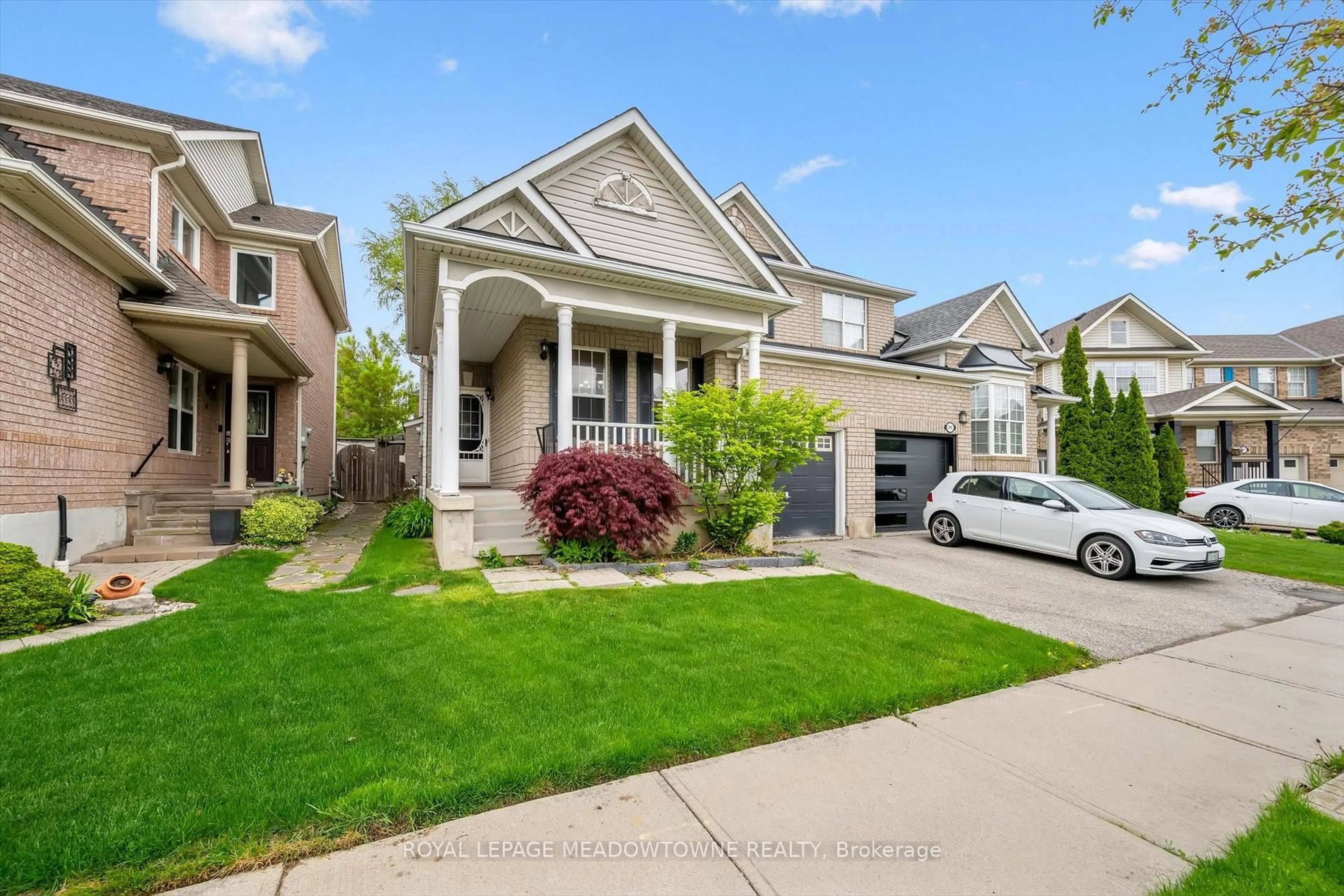 Home with brick exterior material, street for 1617 Gowling Terr, Milton Ontario L9T 5J6