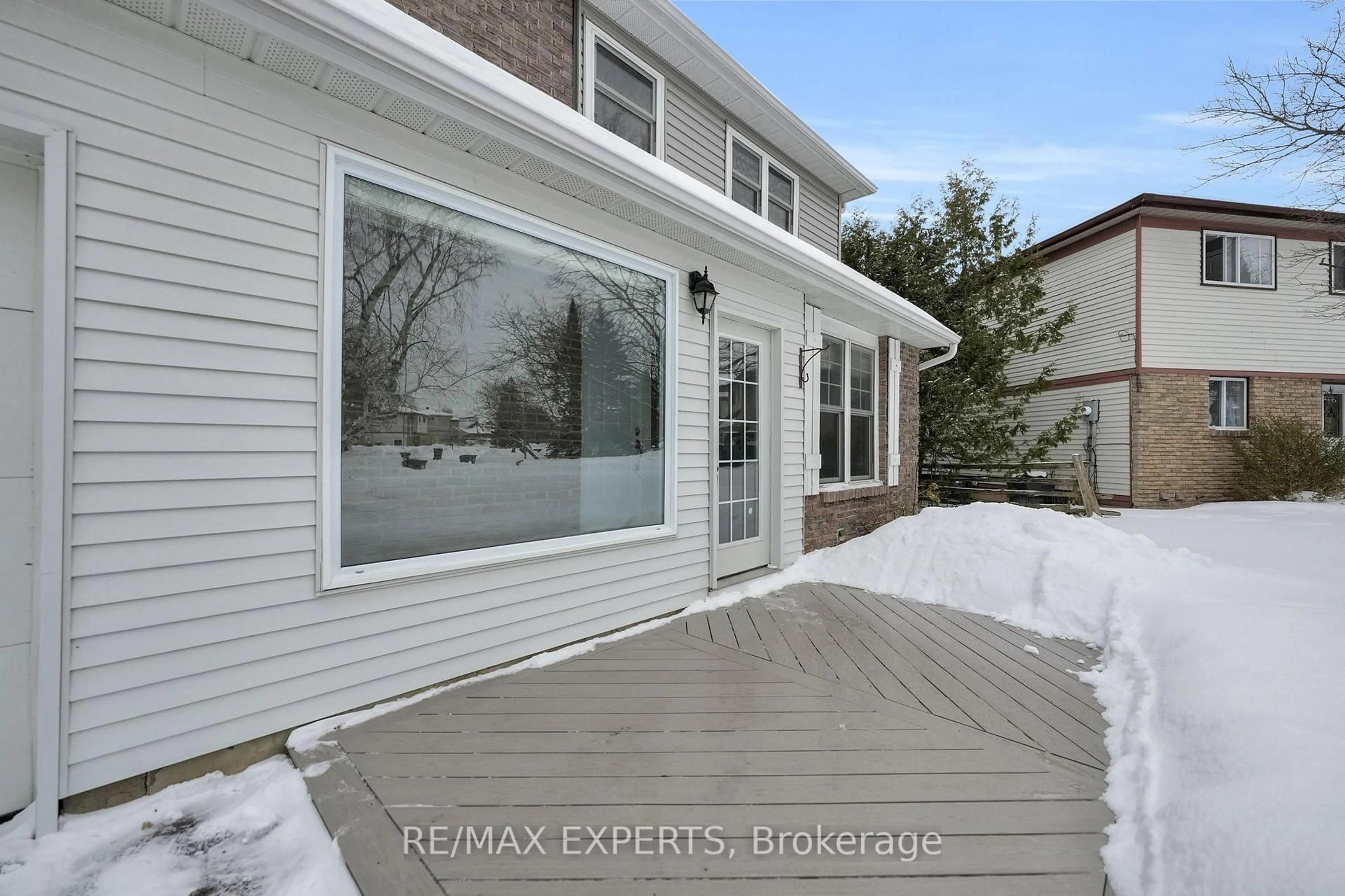 Home with vinyl exterior material, street for 80 Downey Dr, Caledon Ontario L7E 2B7