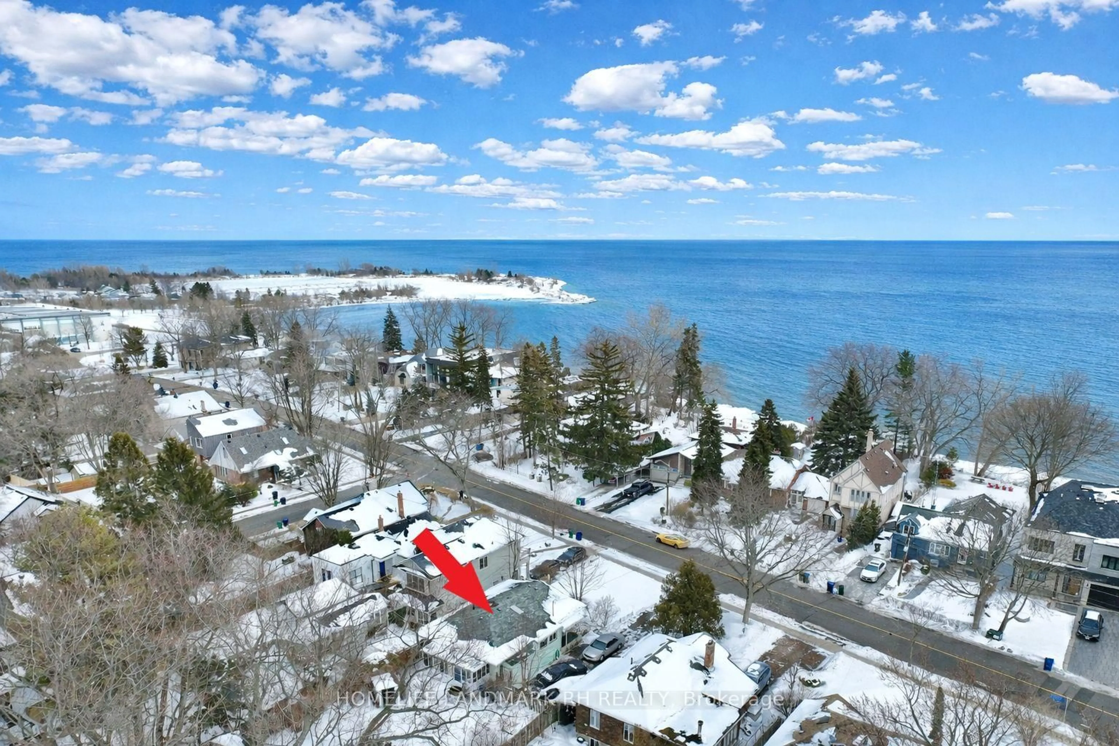 A pic from outside/outdoor area/front of a property/back of a property/a pic from drone, water/lake/river/ocean view for 50 Lake Promenade, Toronto Ontario M8W 1A1