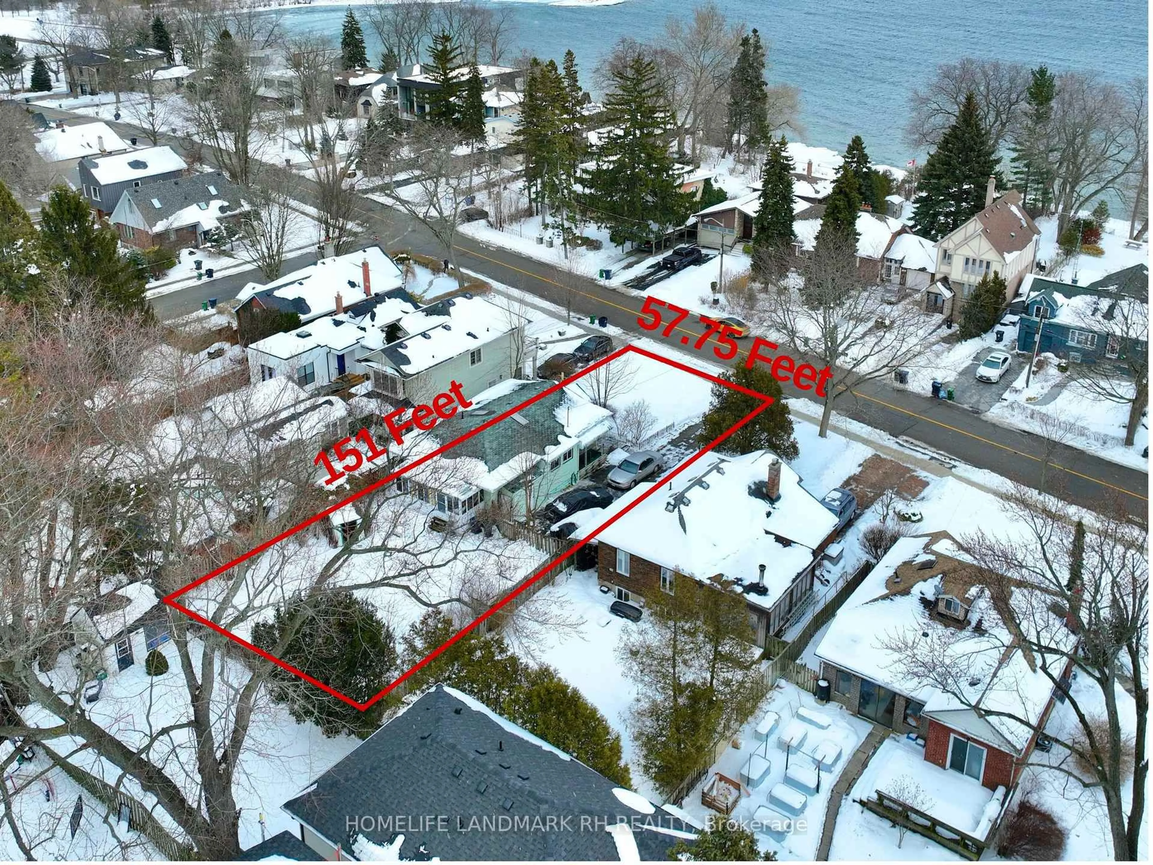 A pic from outside/outdoor area/front of a property/back of a property/a pic from drone, street for 50 Lake Promenade, Toronto Ontario M8W 1A1