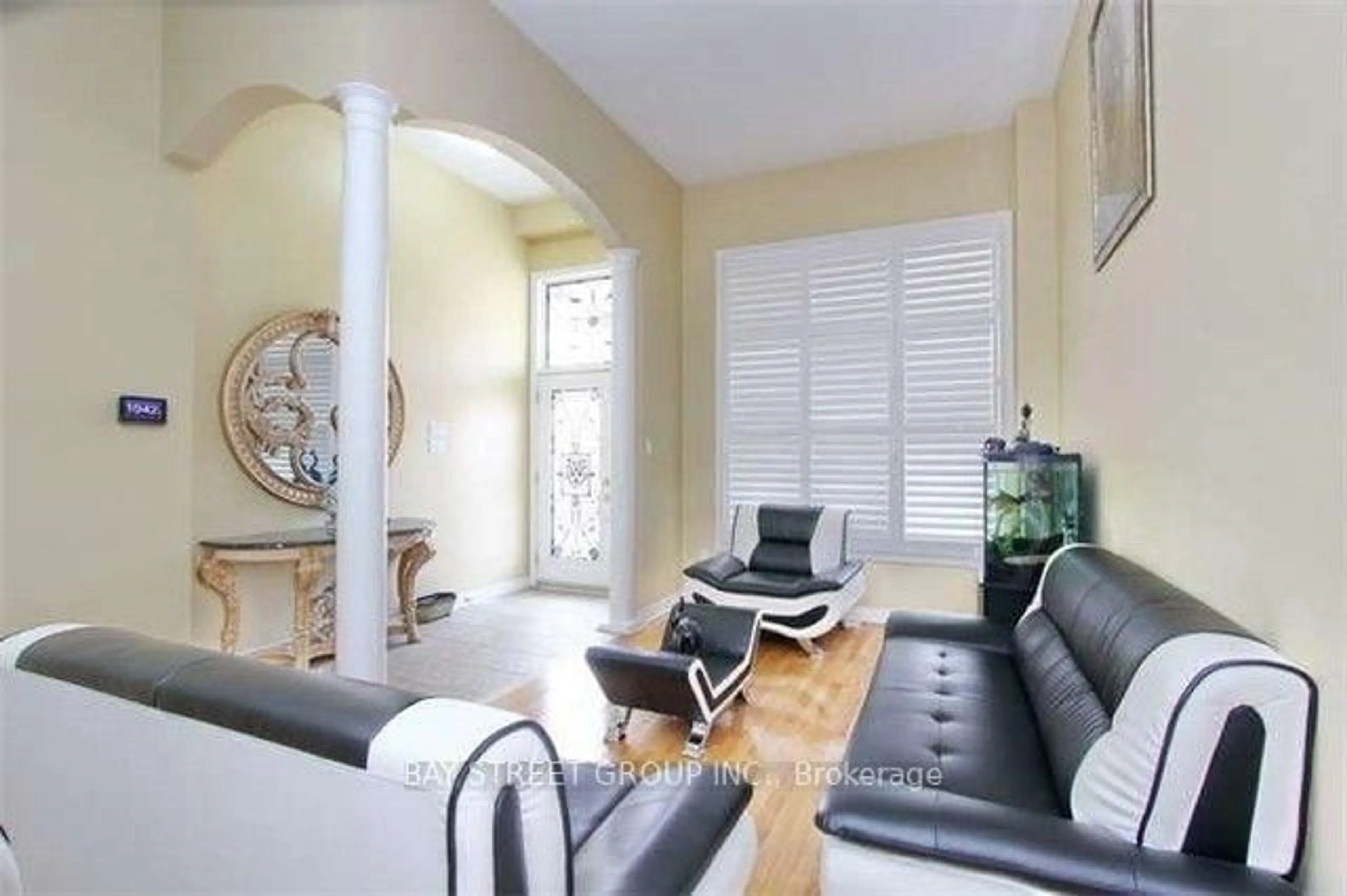 Living room with furniture, unknown for 6 Everingham Circ, Brampton Ontario L6R 0R6