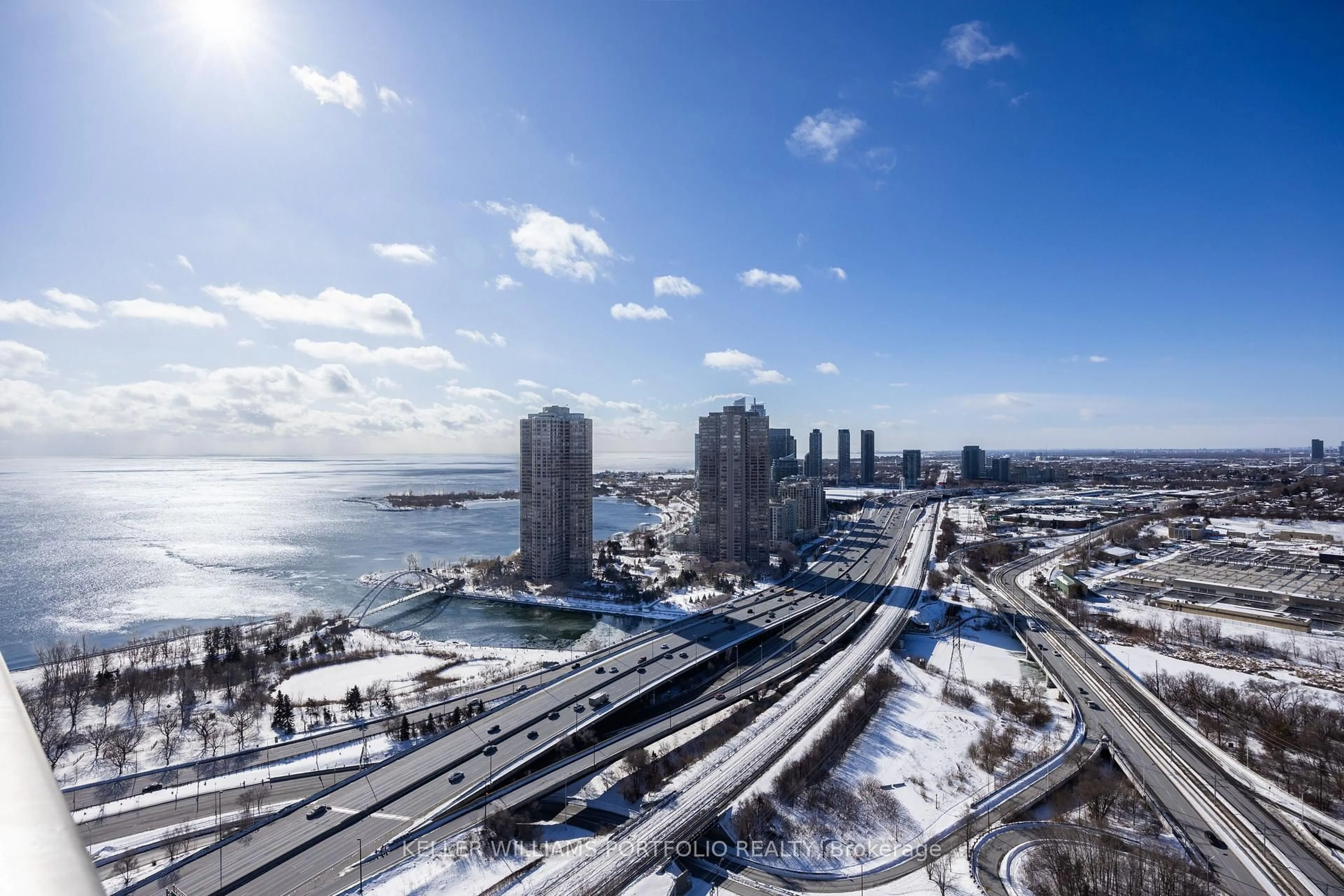 A pic from outside/outdoor area/front of a property/back of a property/a pic from drone, water/lake/river/ocean view for 105 The Queensway Ave #3401, Toronto Ontario M6S 5B5