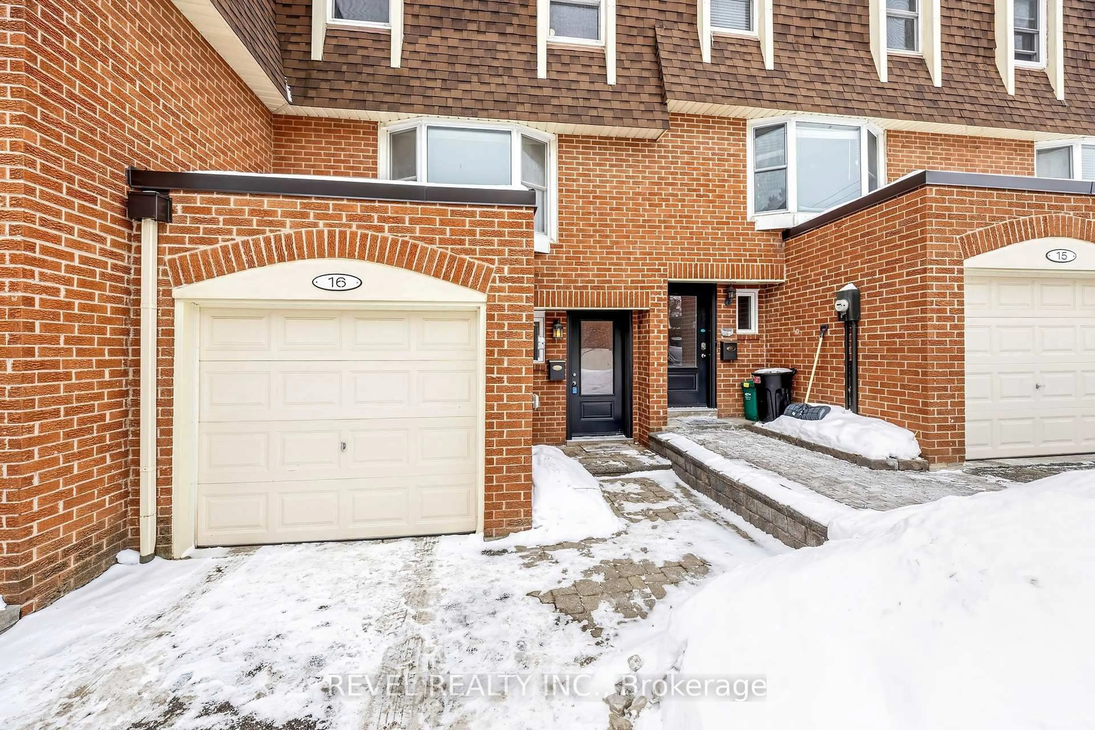 Unknown for 30 Heslop Rd #16, Milton Ontario L9T 1B3