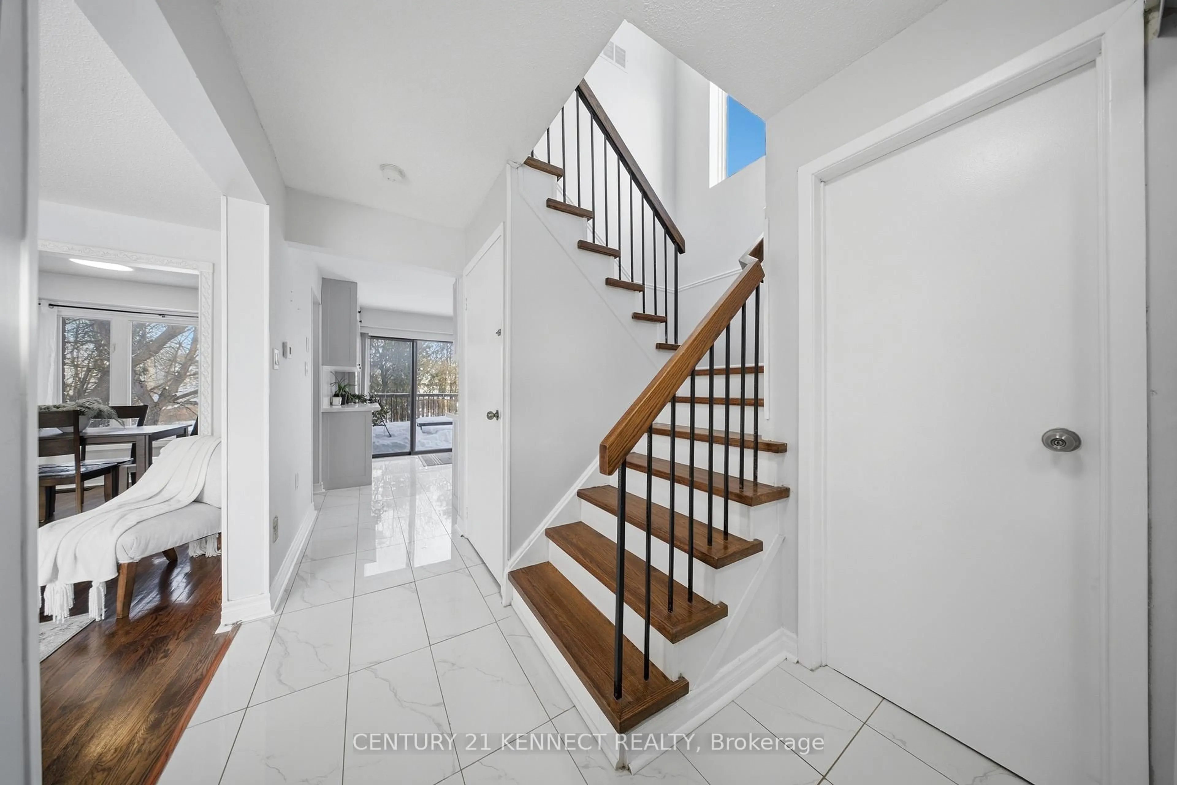 Unknown for 22 Norma Cres, Brampton Ontario L6S 4H2