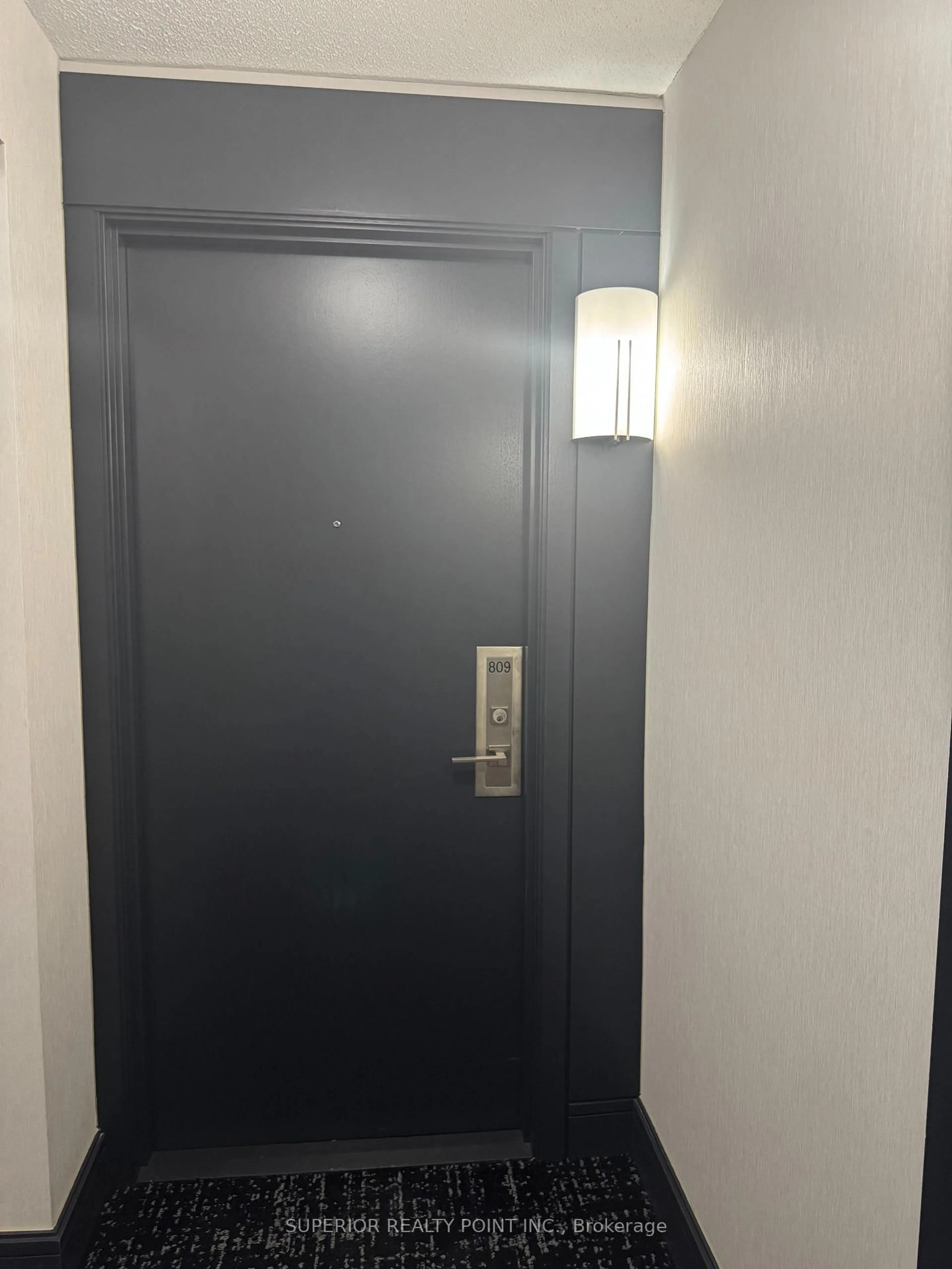 Indoor foyer for 1070 Sheppard Ave #809, Toronto Ontario M3J 0G8